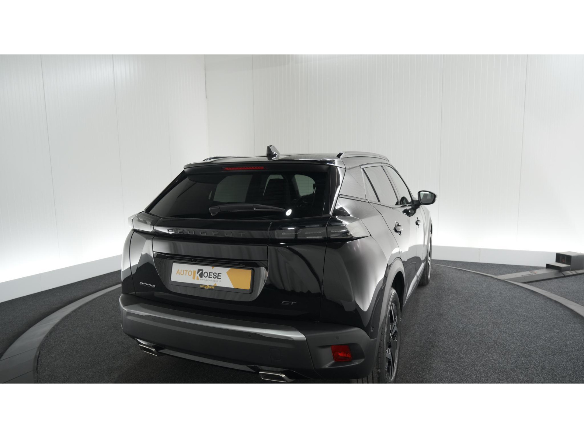 Peugeot 2008 PureTech 130 EAT8 GT | 360 Camera | Adaptieve Cruise Control | Dodehoekdetectie | Apple Carplay