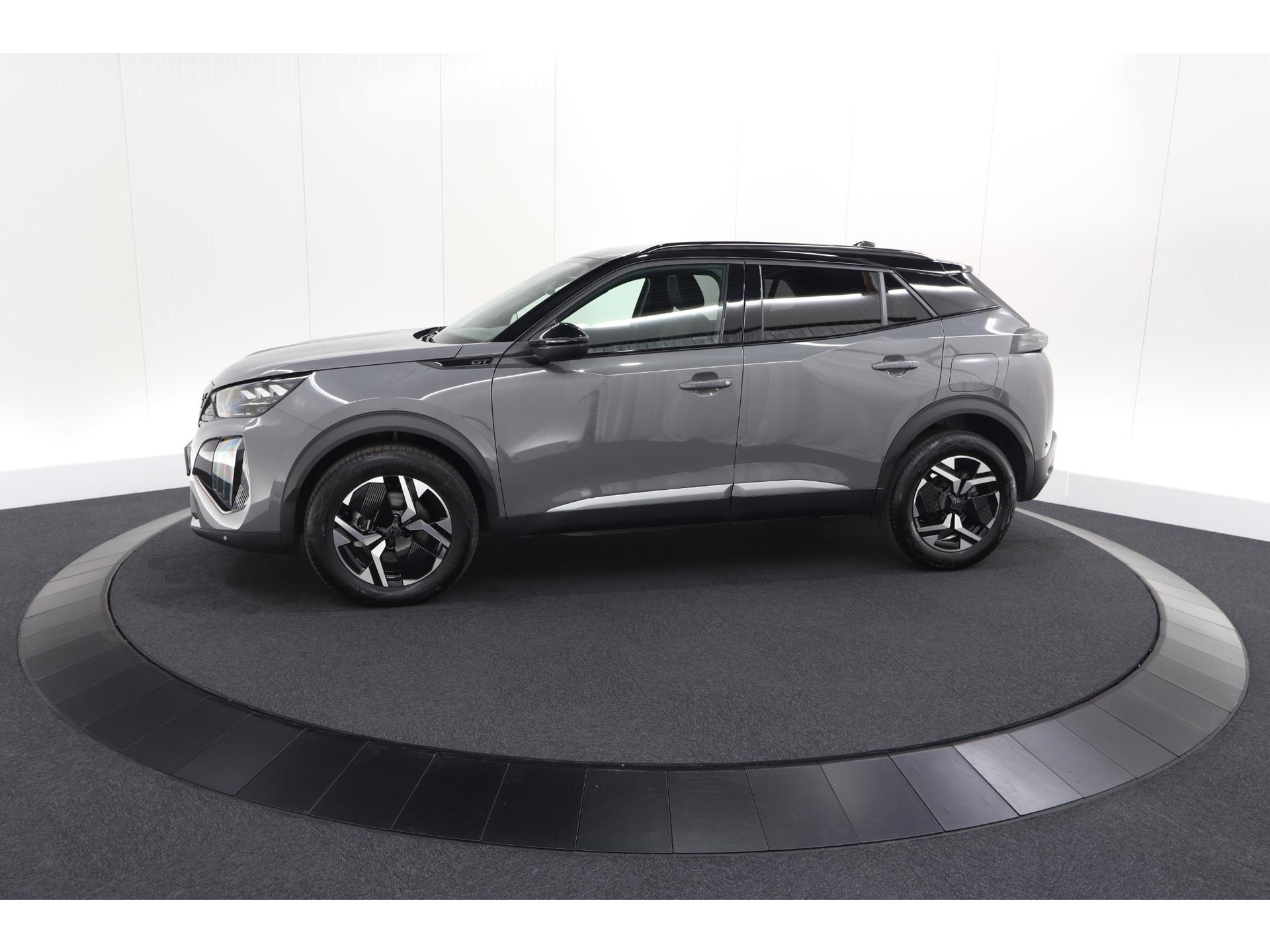 Peugeot 2008 1.2 Hybrid 136 GT | 360 Camera | Adaptieve Cruise Control | Navigatie | Dodehoekdetectie