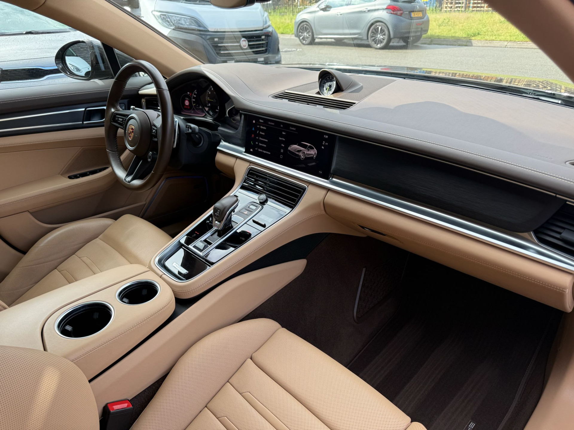 Porsche Panamera 2.9 4 E-Hybrid Platinum Edition | 2E EIGENAAR | 3/6/12MND GARANTIE | ACC | PANO | HUD | CARPLAY | SFEER | 360 CAMERA | BOMVOL | SOFTCLOSE |