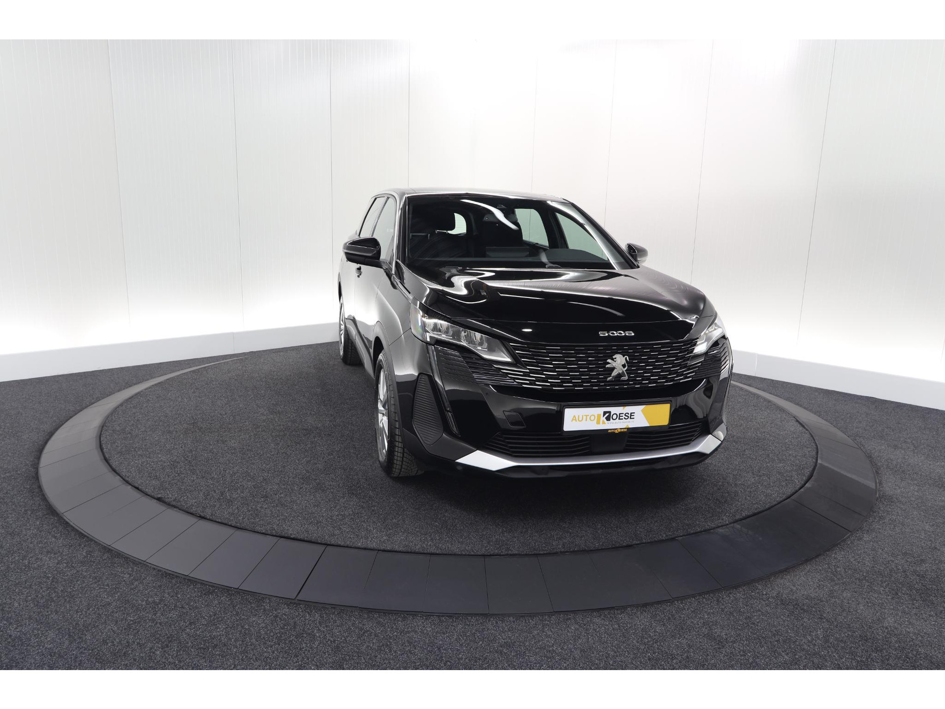 Peugeot 5008 PureTech 130 EAT8 Active Pack Business | 7 Zitplaatsen | Camera | Navigatie | Apple Carplay | Parkeersensoren