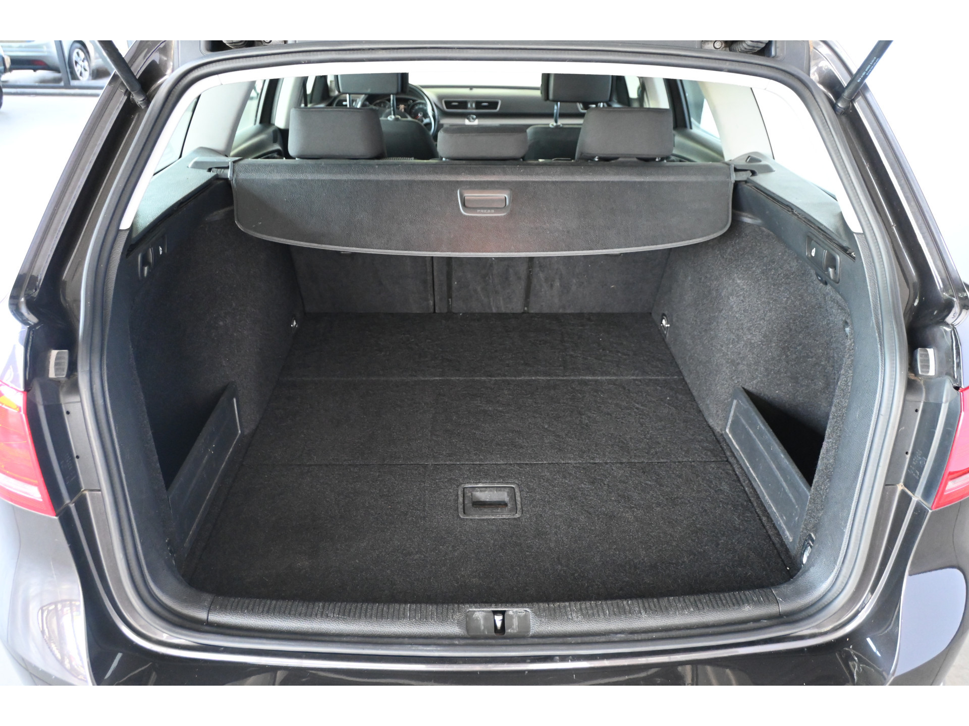 Volkswagen Passat Variant 1.4 TSI Comfortline BlueMotion Automaat Clima Cruise control Trekhaak Lichtmetaal Inruil Mogelijk!