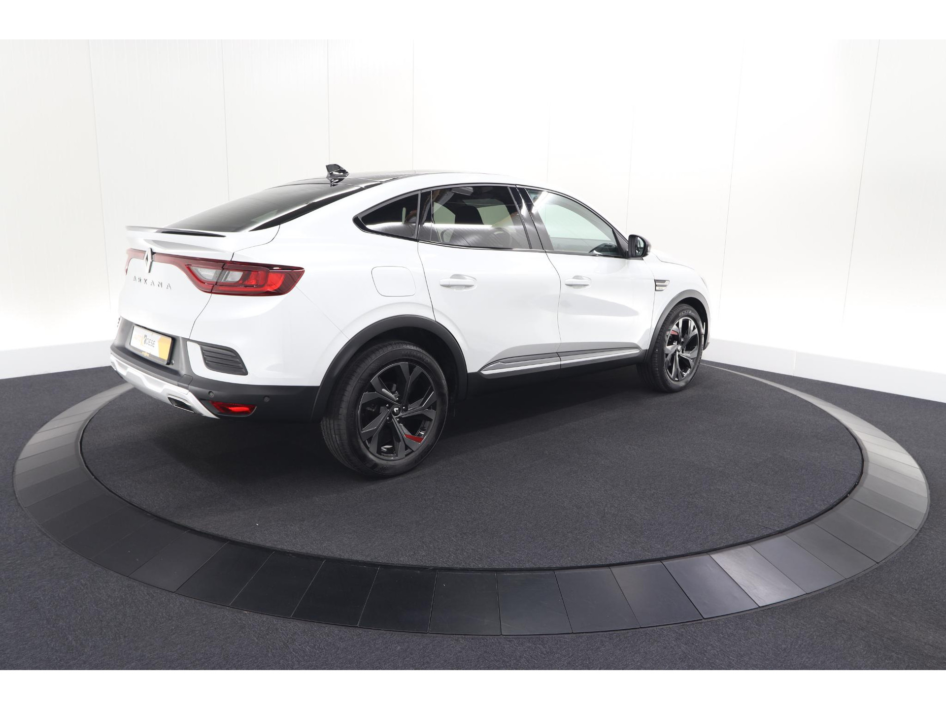Renault Arkana 1.3 TCe 140 EDC RS Line | Camera | Cruise Control Adaptief | Dodehoekdetectie | Stoelverwarming | Apple Carplay