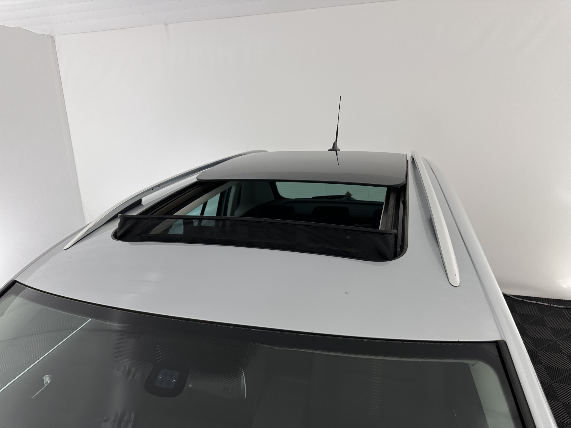 Volkswagen Tiguan 1.4 TSI Sport&Style *PANO | NAVI-FULLMAP | CAMERA | KEYLESS | HEATED-COMFORTSEATS | ECC | PDC | CRUISE | PRIVACY-GLASS | 17''ALU*