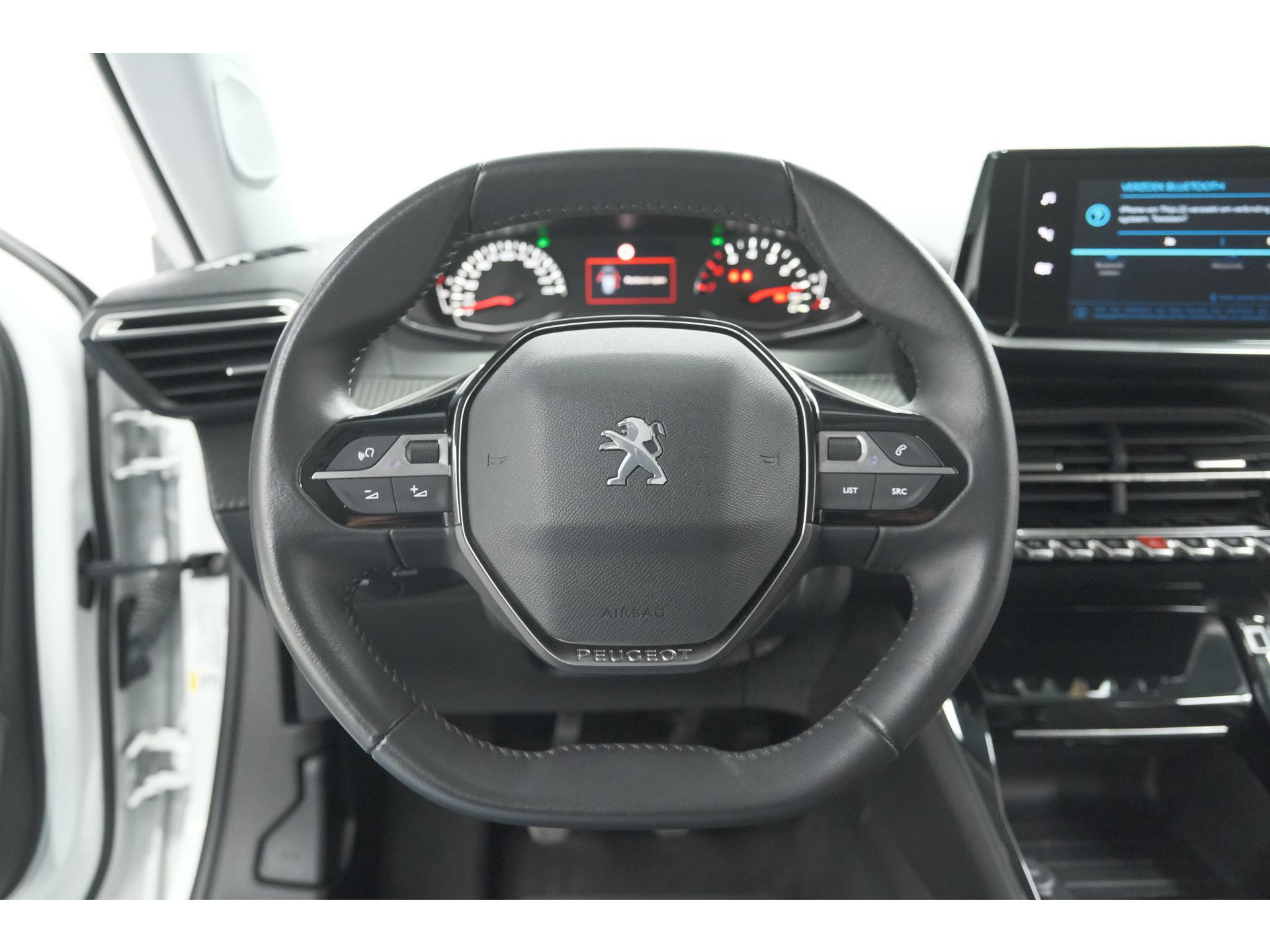 Peugeot 2008 PureTech 102 Allure Pack | Allseason Banden | Parkeersensoren | Apple Carplay