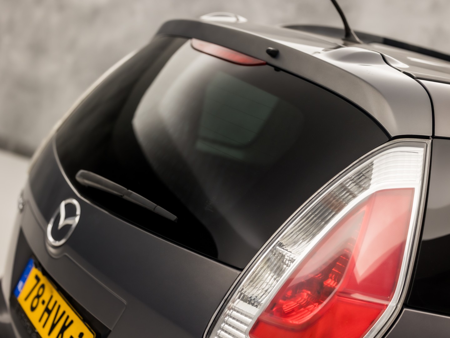 Mazda 5 1.8 Sport 7 Persoons (CLIMATE, GETINT GLAS, TREKHAAK, SCHUIFDEUREN, LM VELGEN, SPORTSTOELEN, ELEK PAKKET, NIEUWE APK, NIEUWSTAAT)