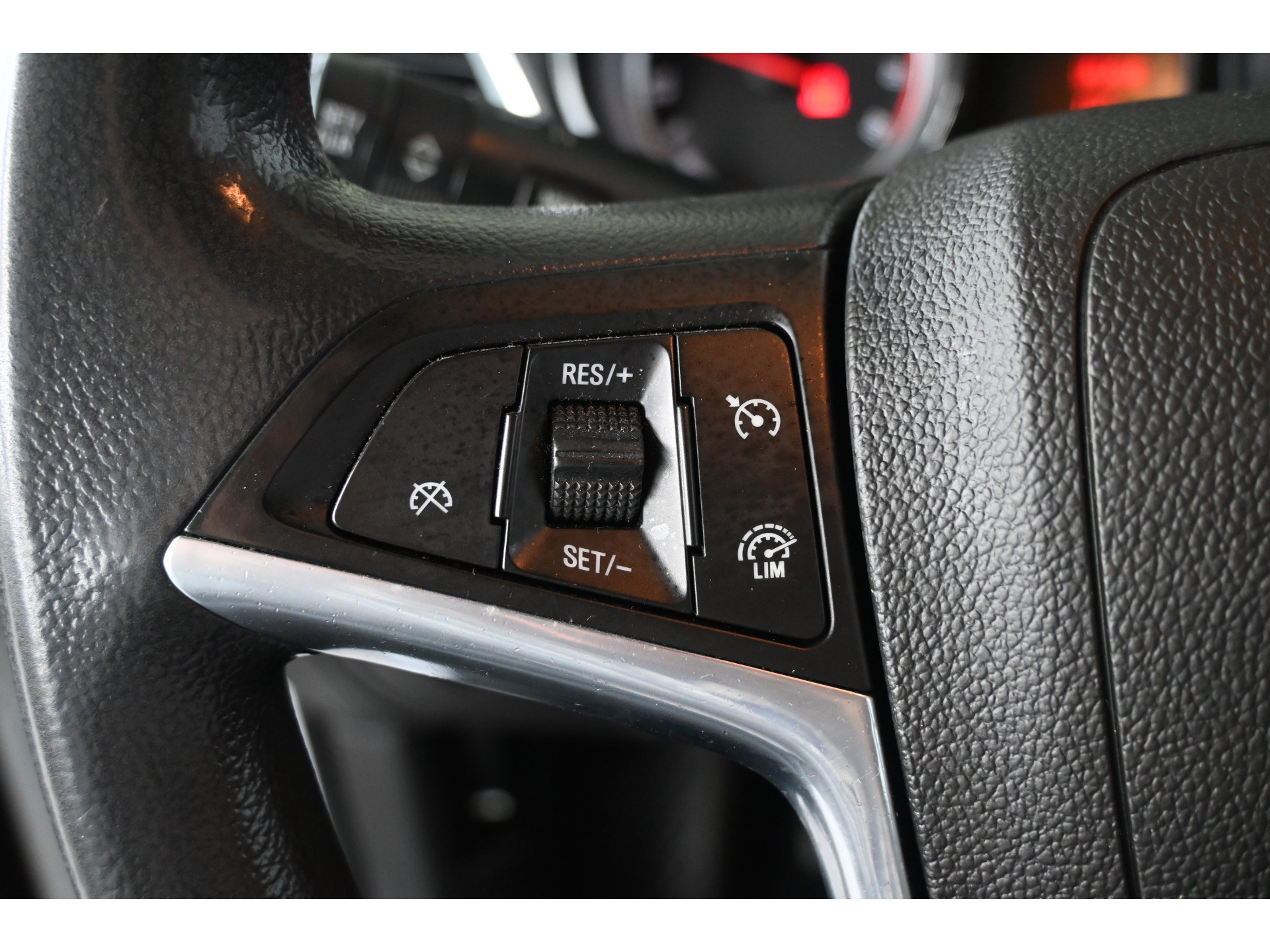 Opel Mokka 1.6 Selection Airco Cruise Control Trekhaak Goed Onderhouden! Inruil Mogelijk!