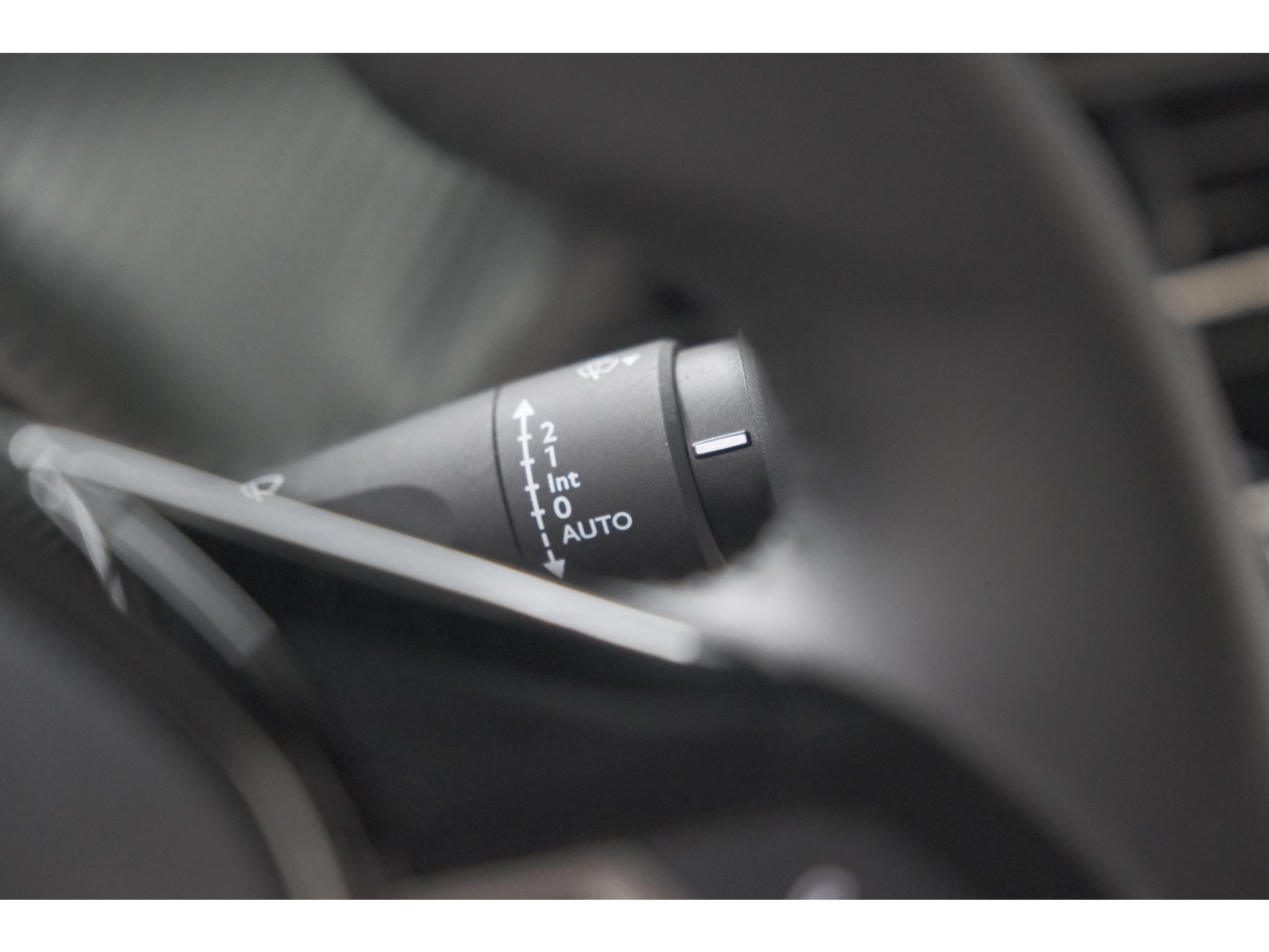 Peugeot 208 PureTech 100 Allure | Apple Carplay | Parkeersensoren | Climate Control