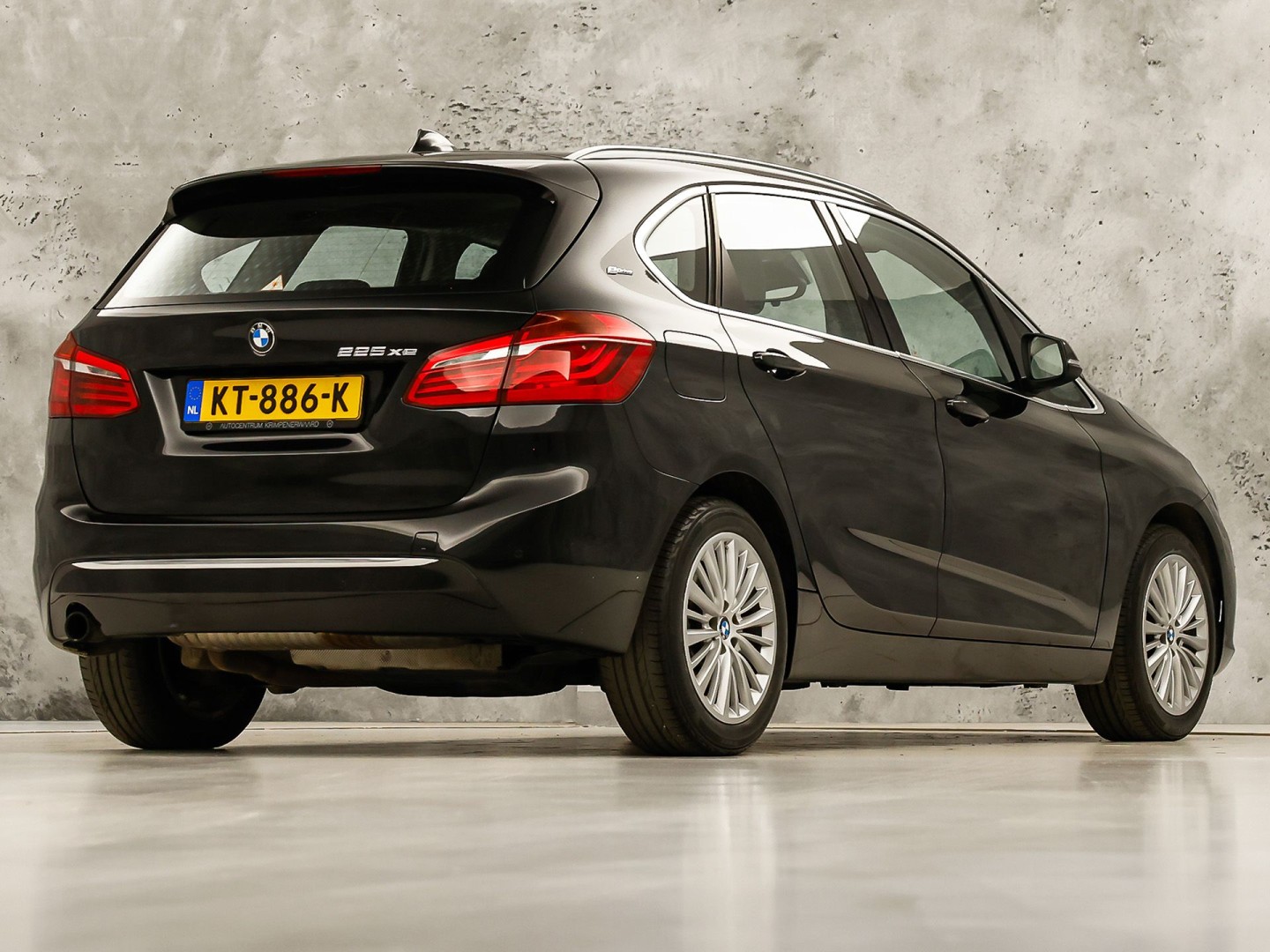 BMW 2 Serie 225xe Sport High Executive xDrive 225Pk Automaat (GROOT NAVI, SOH 89,7%, HEAD-UP DISPLAY, LEDER, STOELVERWARMING, SPORTSTOELEN, PARKEERSENSOREN, NIEUWE APK, NIEUWSTAAT)