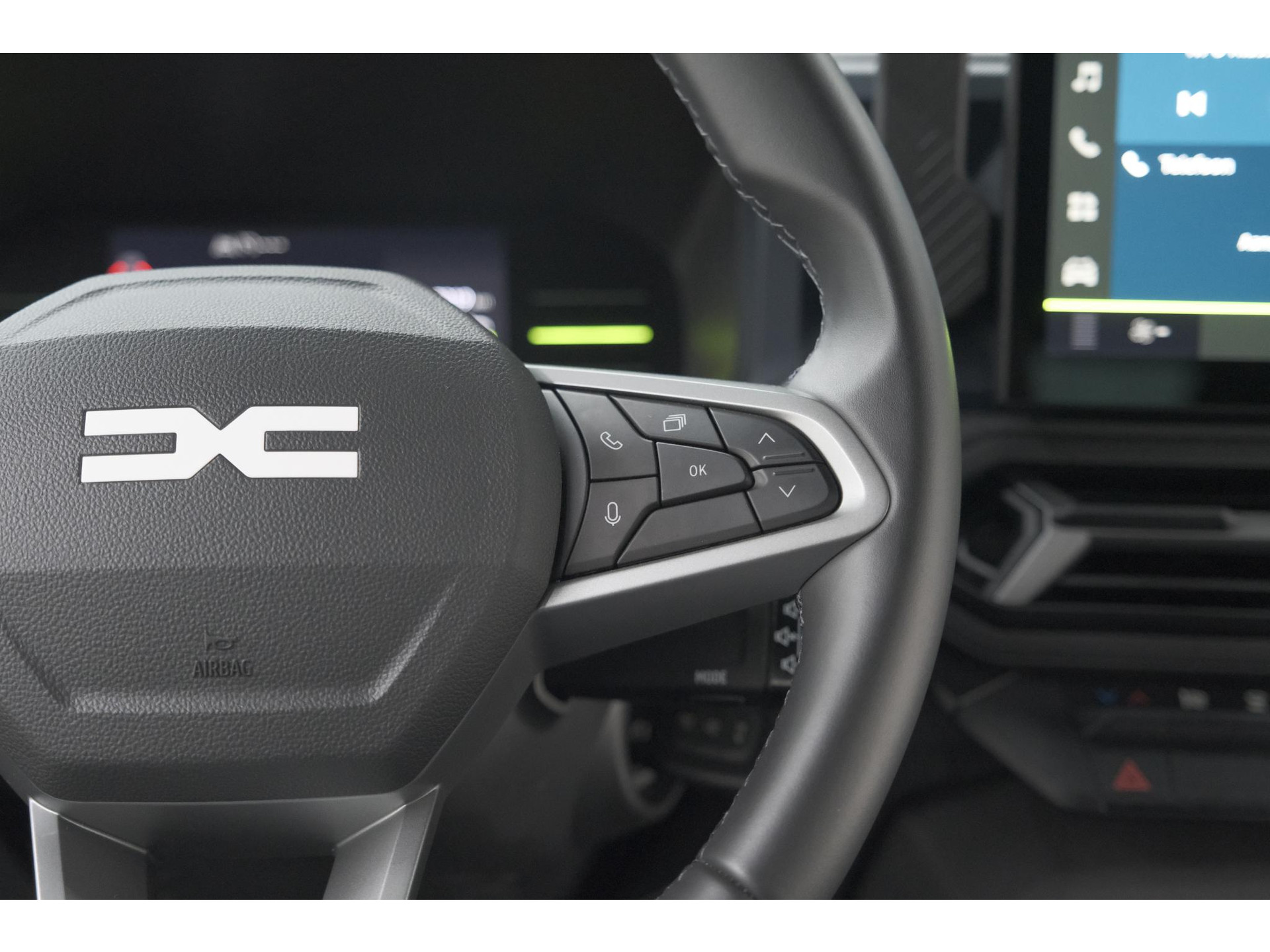 Dacia Duster Mild Hybrid 130 Expression | Camera | Stoelverwarming | Apple Carplay | Navigatie