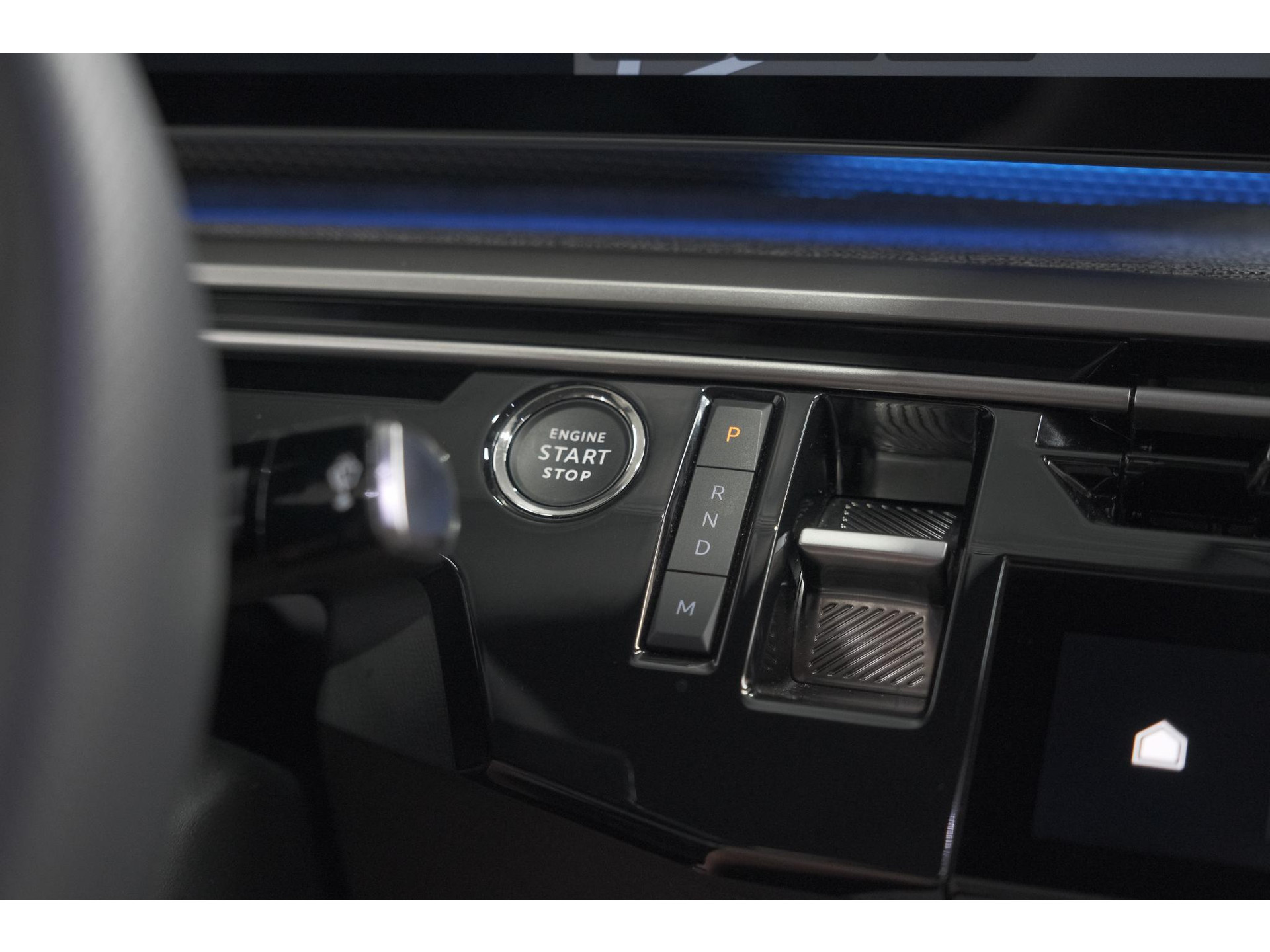 Peugeot 3008 1.2 Hybrid 145 GT | 360 Camera | Adaptieve Cruise Control | Stoelen Pakket | Elektrische Kofferklep