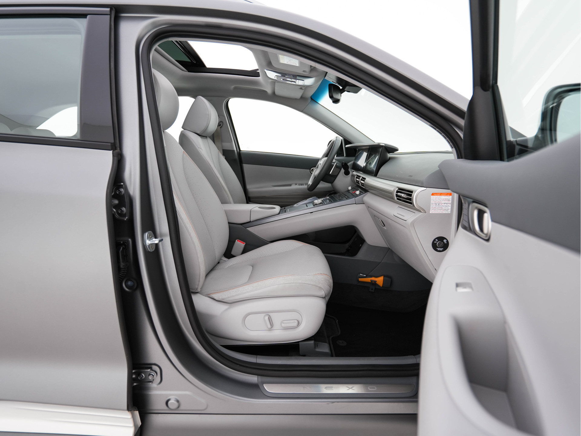 Hyundai NEXO FCEV Plus Pack [ HYDROGENIUM ] (INCL-BTW) Aut. *PANO | LEATHER | NAVI-FULLMAP | ADAPTIVE-CRUISE |  FULL-LED | KEYLESS | DAB |  KRELL-AUDIO | DIGI-WIDESCREEN-COCKPIT | SURROUND-VIEW | SHIFT-PADDLES | COMFORT-SEATS |