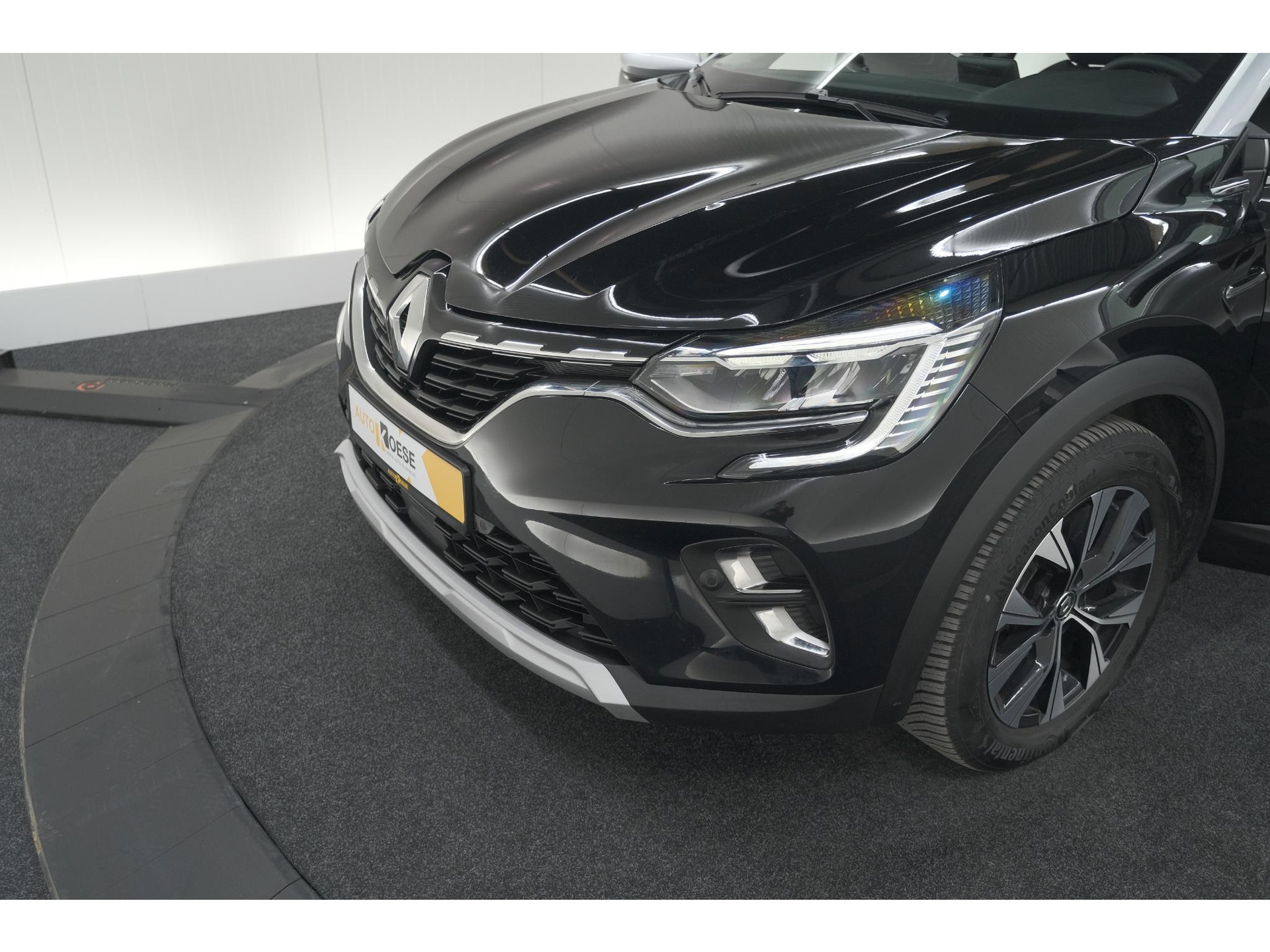 Renault Captur 1.6 E-Tech full hybrid 145 techno | Pack Full Screen | Camera | Navigatie | Allseason Banden