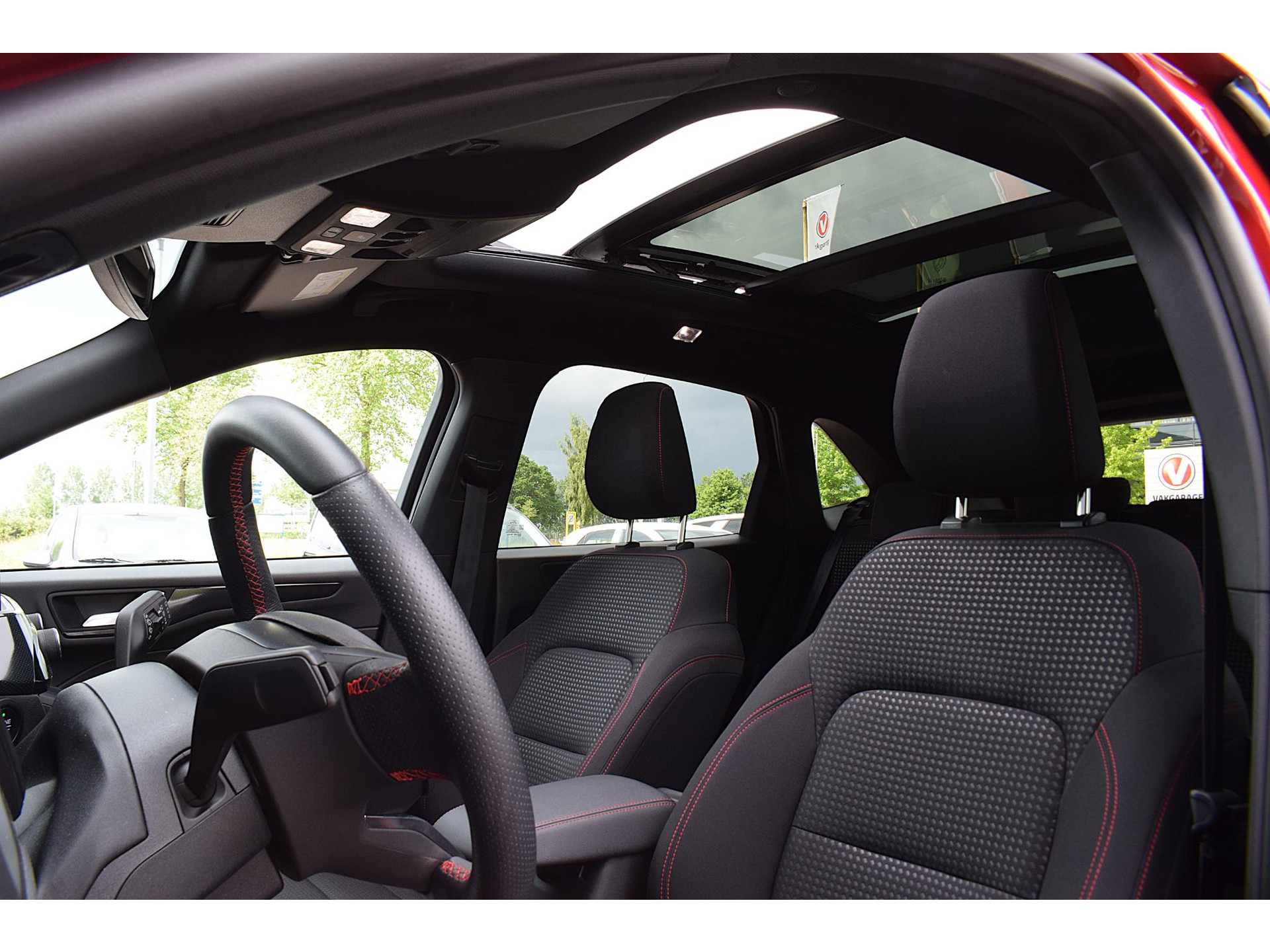 Ford Kuga 2.5 PHEV ST-Line | Pano | Apple Carplay | Stoelverwarming