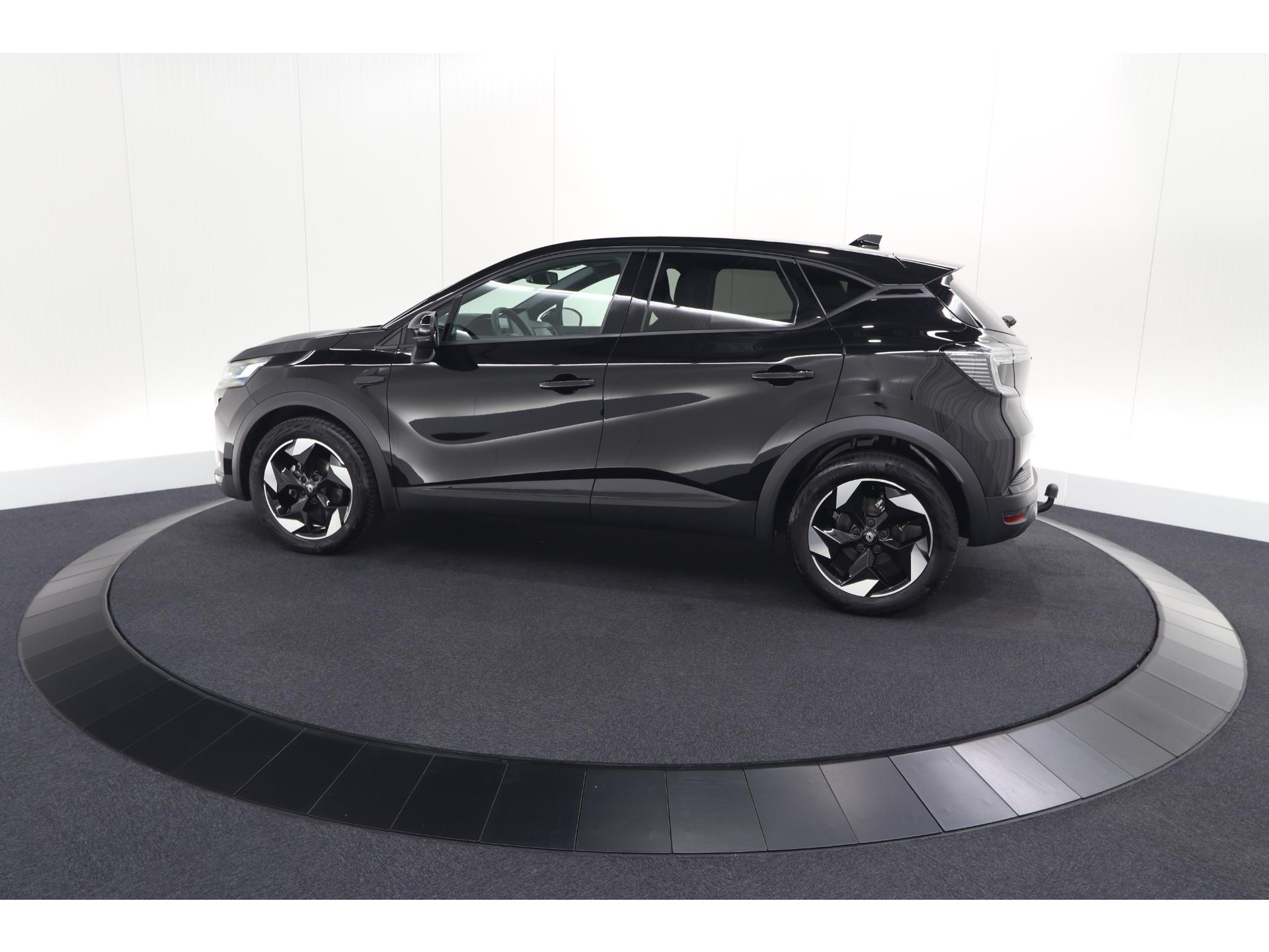 Renault Captur 1.3 mild hybrid 160 techno | Trekhaak | Pack Winter | Camera | Adaptieve Cruise