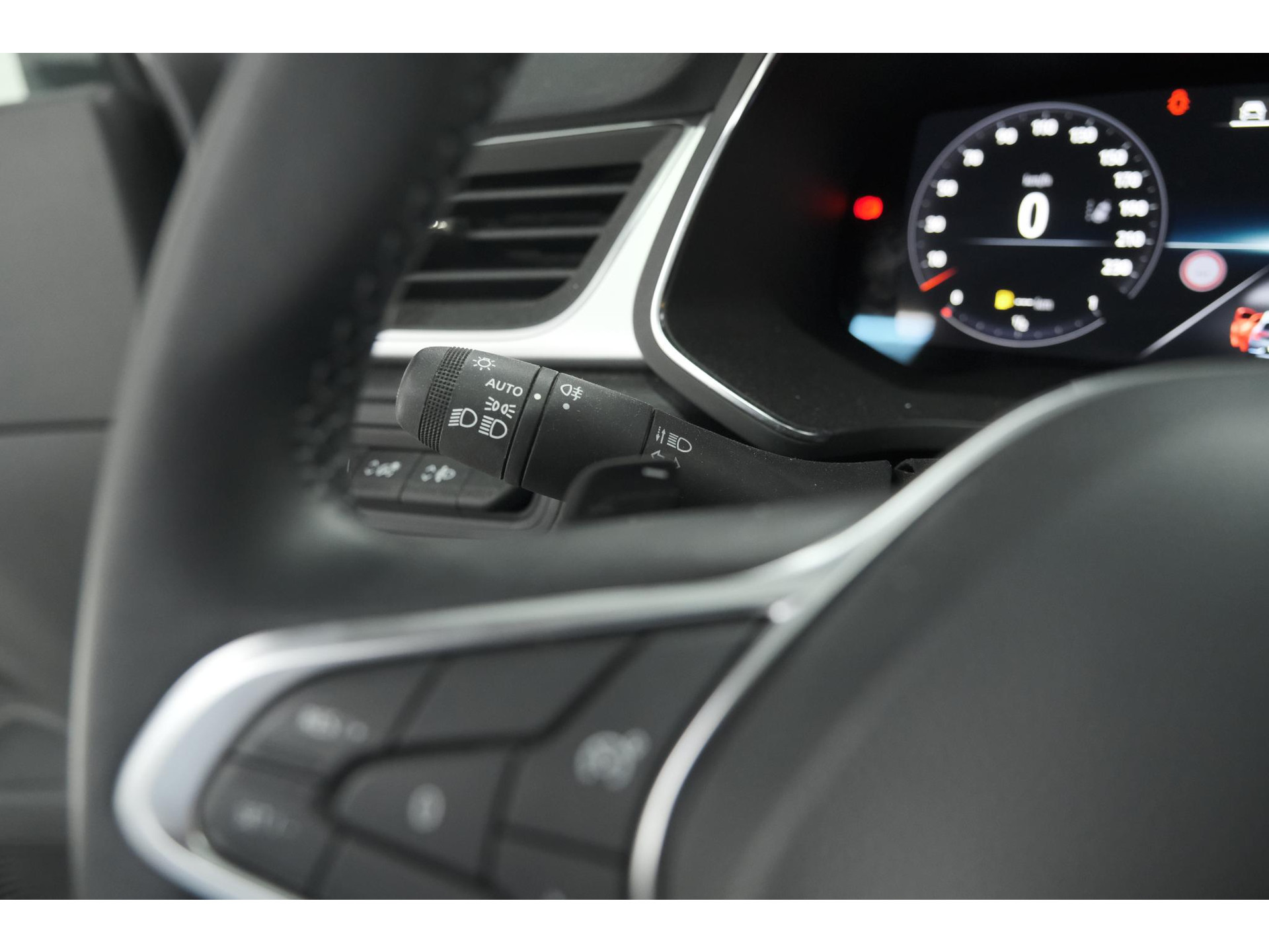 Renault Captur Mild Hybrid 140 EDC Techno | 360 Camera | 9.3 Inch Navigatie | Apple Carplay | 18 Inch Lichtmetalen Velgen