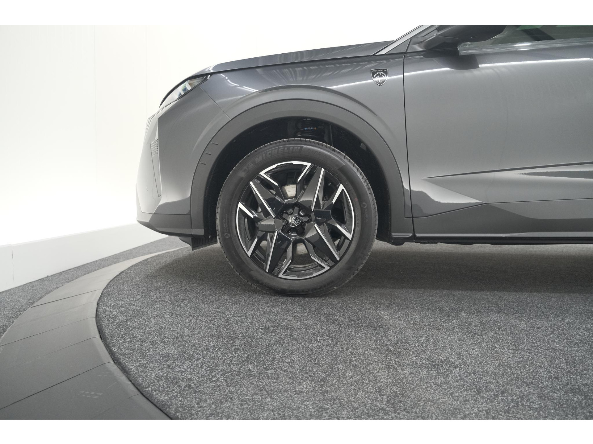 Peugeot 5008 HYbrid 145 e-DCS6 GT | Panoramadak | Camera | Elektrische Achterklep | Adaptieve Cruise Control