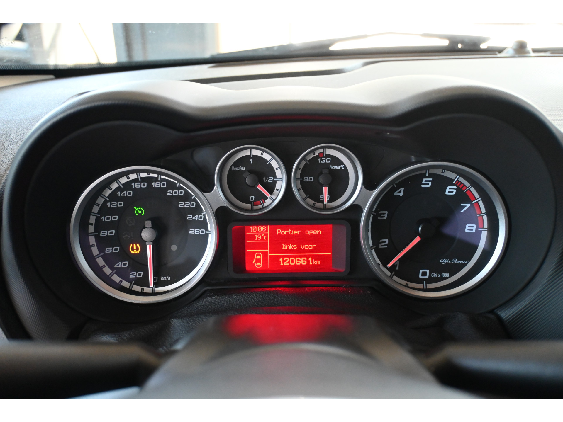 Alfa Romeo MiTo 0.9 TwinAir Clima Cruise Control Rijklaarprijs Inruil Mogelijk!