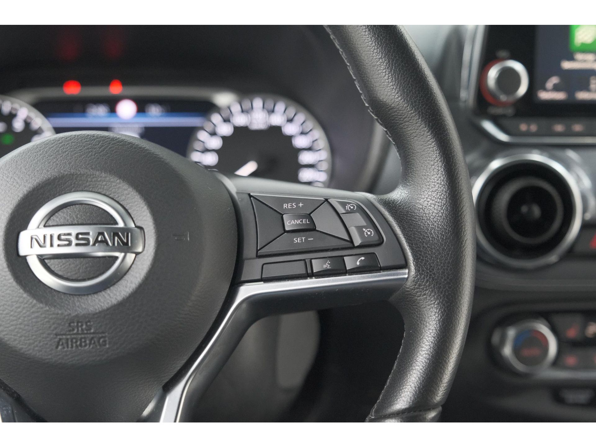 Nissan Juke 1.0 DIG-T Premiere Edition | Trekhaak | Camera | Apple Carplay | Parkeersensoren