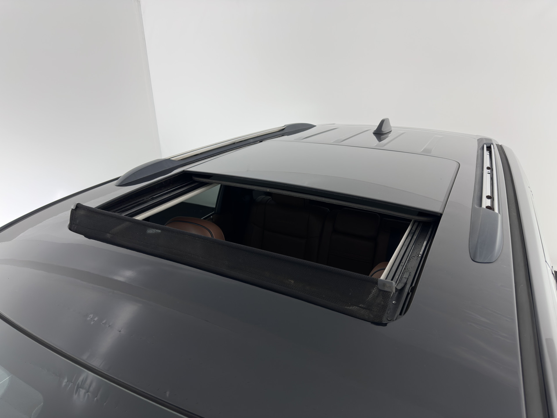 Jeep Grand Cherokee 3.0 CRD Summit Aut. *PANO | FULL-LEATHER | XENON | DIGI-COCKPIT | AIR-SUSPENSION | BLIND-SPOT | ADAPTIVE-CRUISE | MEMORY-PACK | CAMERA | KEYLESS | NAVI-FULLMAP | TOWBAR | COMFORT-SEATS | SHIFT-PADDLES | DAB