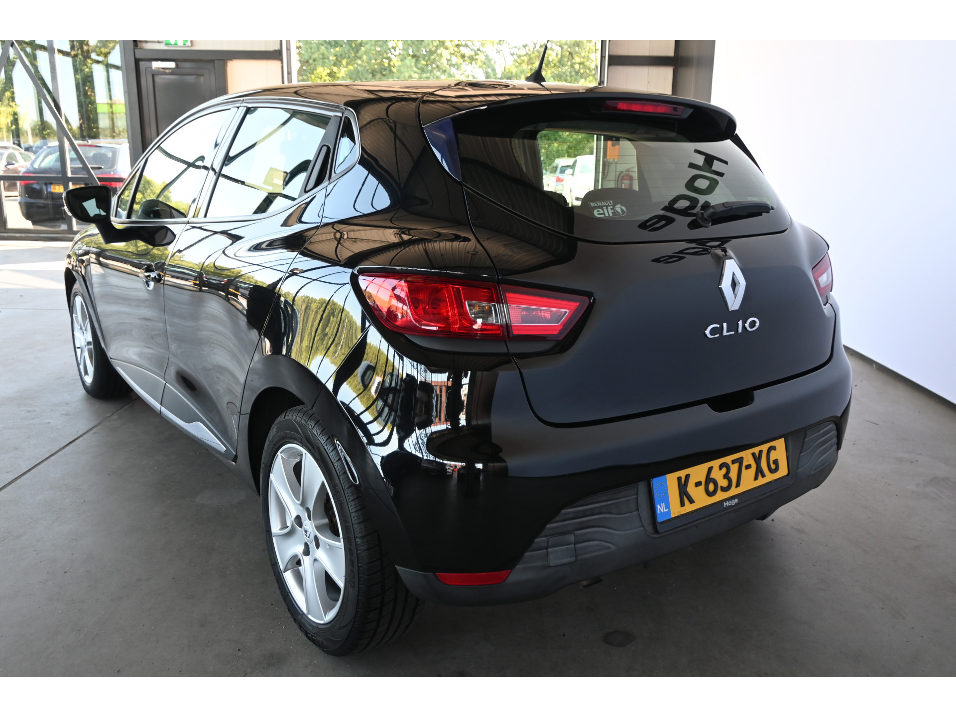 Renault Clio 1.2 Dynamique Automaat Airco Navigatie Cruise Control Goed Onderhouden! Inruil Mogelijk!