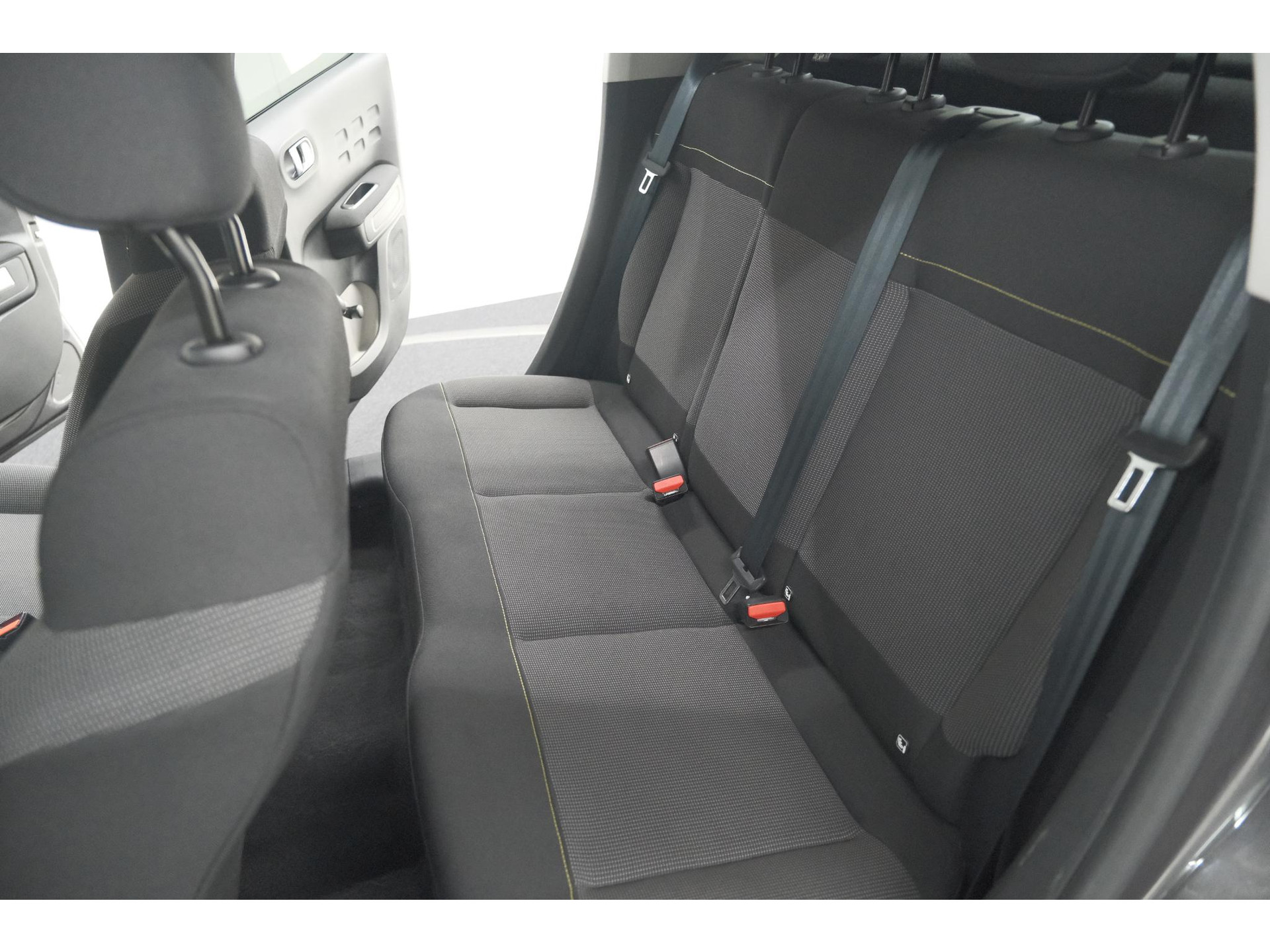 Citroen C3 PureTech 110 EAT6 C-Series | Apple Carplay | Parkeersensoren | Climate Control