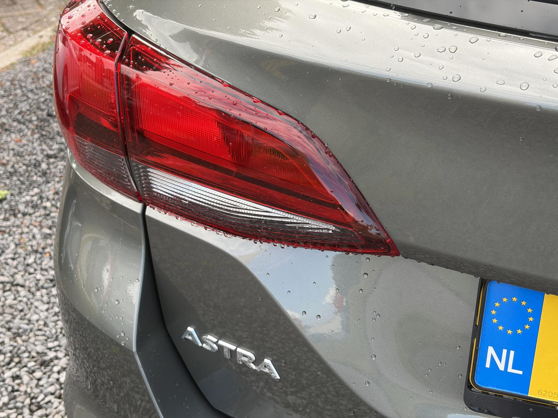 Opel Astra 1.2 Business Edition 147pk l 2e Eigenaar l Trekhaak l Navi l Carplay l 6 Bak l Clima l Cruise l Pdc V+A l Recent beurt gehad l Lm velgen l N.A.P l Apk tot 07-2028