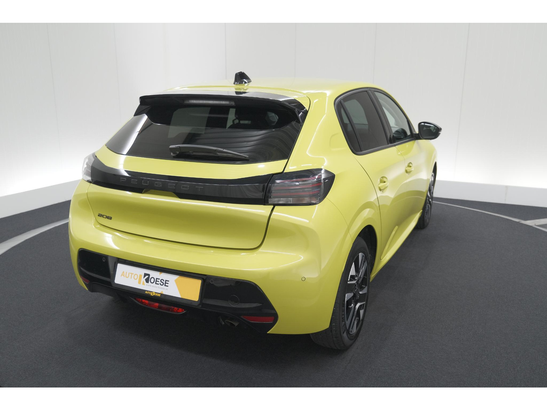 Peugeot 208 PureTech 100 Allure | Apple Carplay | Parkeersensoren | Climate Control