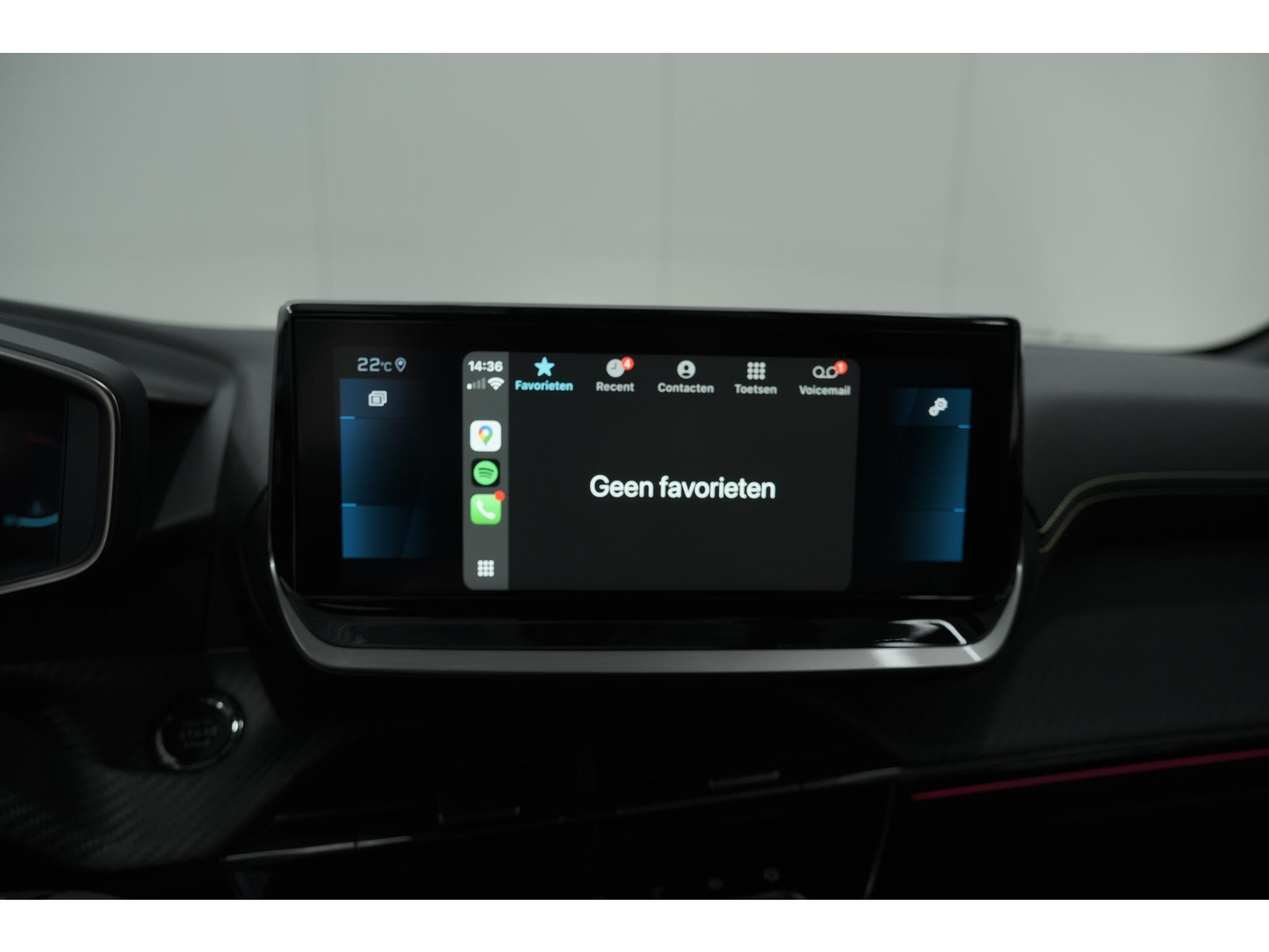 Peugeot 208 PureTech 100 GT | Camera | Navigatie | Sfeerverlichting | Apple Carplay | Parkeersensoren