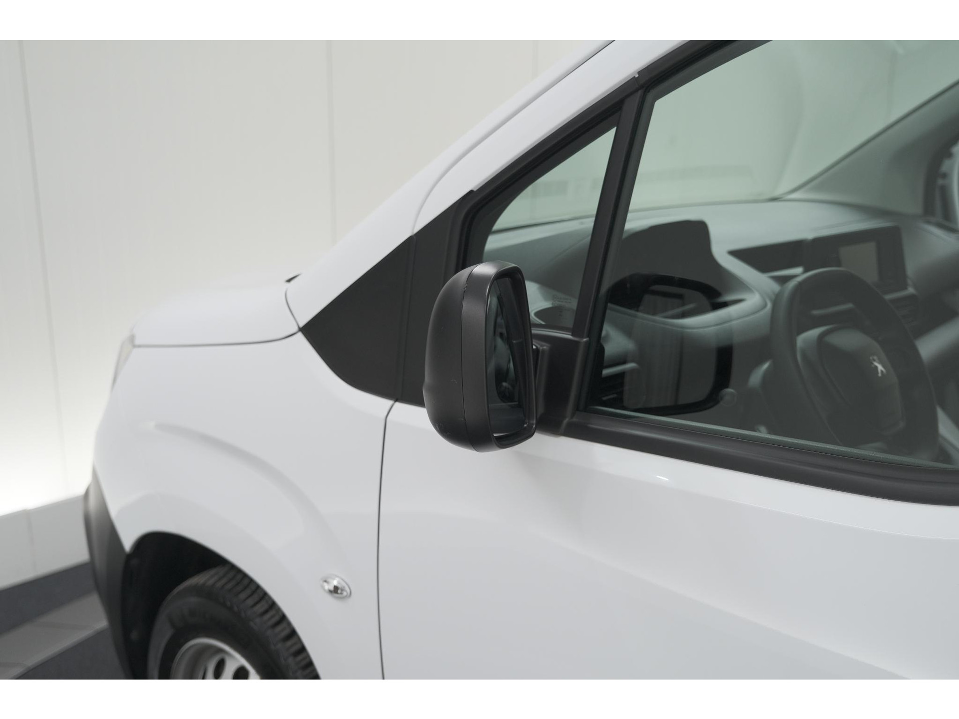 Peugeot Partner 1.5 BlueHDi 100 S&S L1 | Trekhaak | Laadruimte Pakket | Allseason Banden | Cruise Control