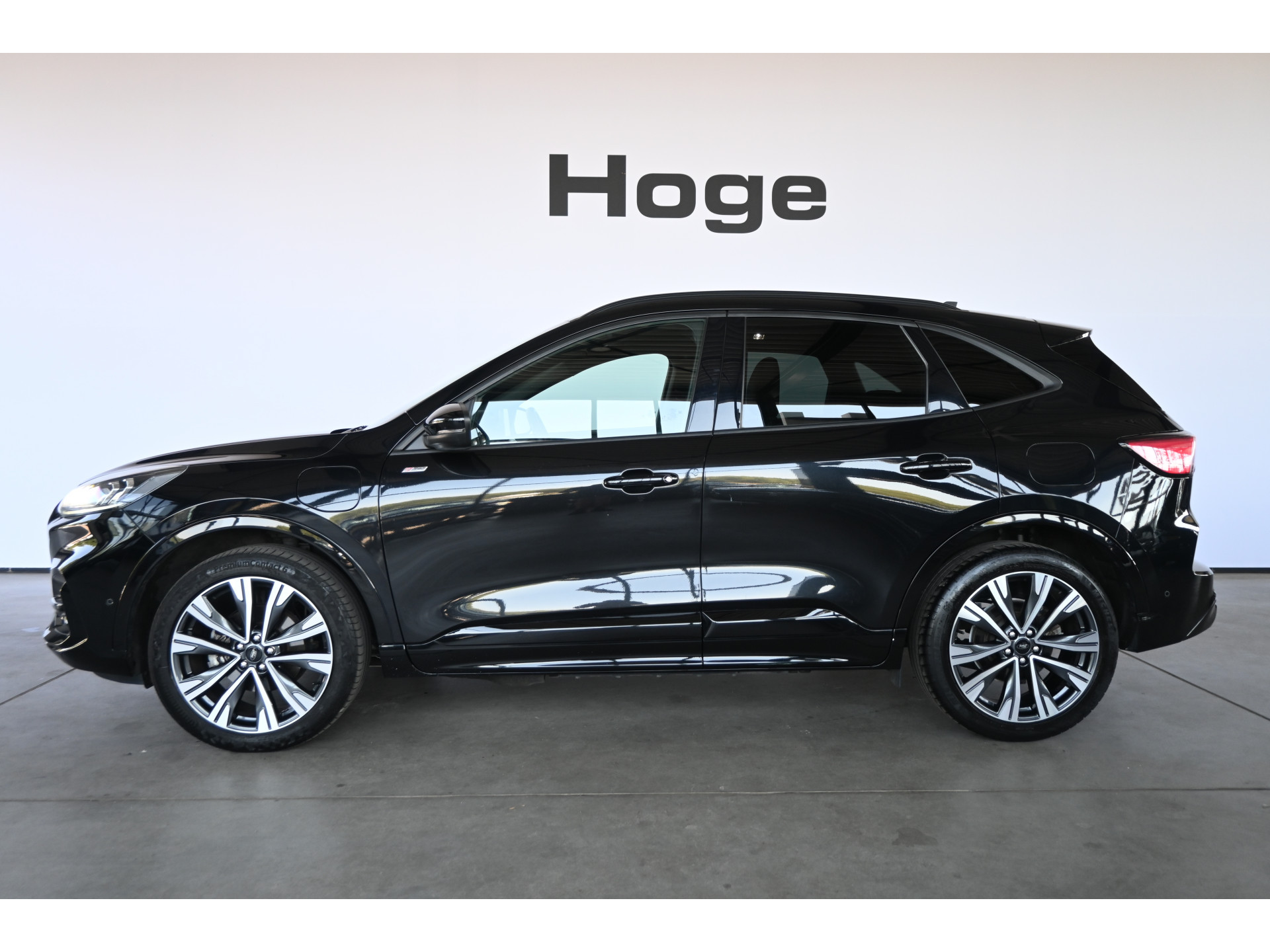 Ford Kuga 2.5 PHEV Vignale Automaat Navigatie Stoelverwarming Head Up! LED Camera Rijklaarprijs! Inruil Mogelijk!