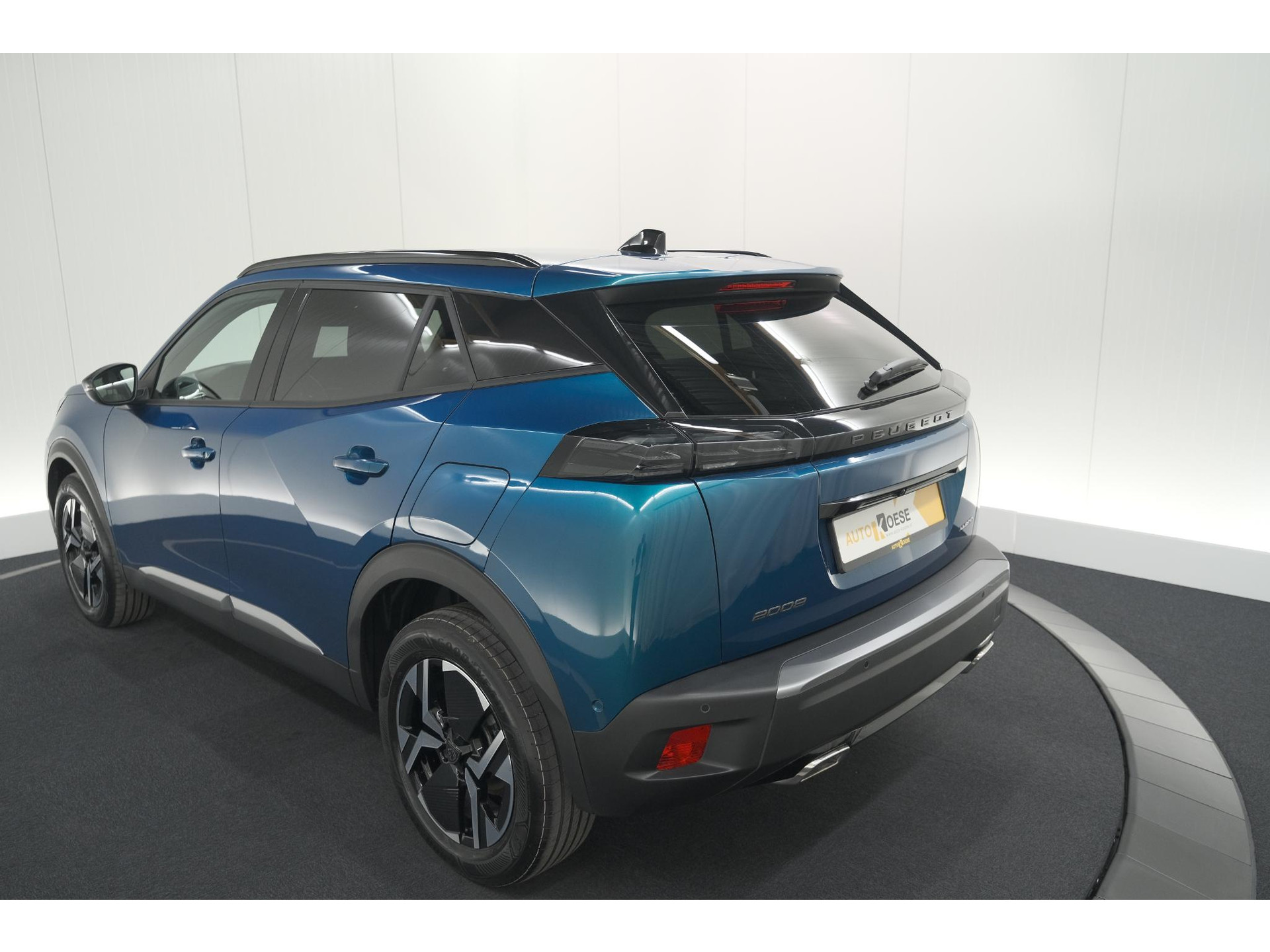 Peugeot 2008 1.2 Hybrid 145 Allure | 360 Camera | Adaptieve Cruise Control | Dodehoekdetectie