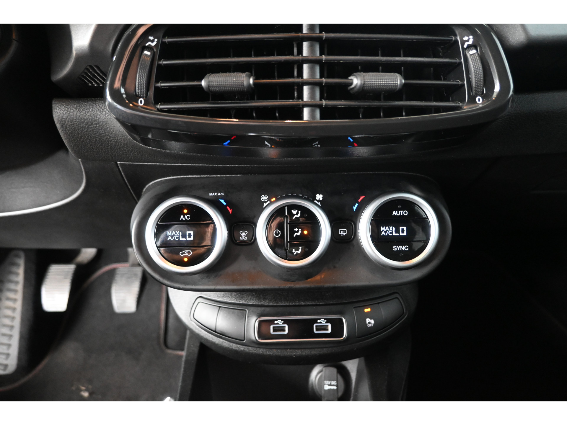 Fiat 500 X 1.0 FireFly Turbo 120 Sport Clima Navigatie Carplay Camera Goed Onderhouden! Inruil Mogelijk!