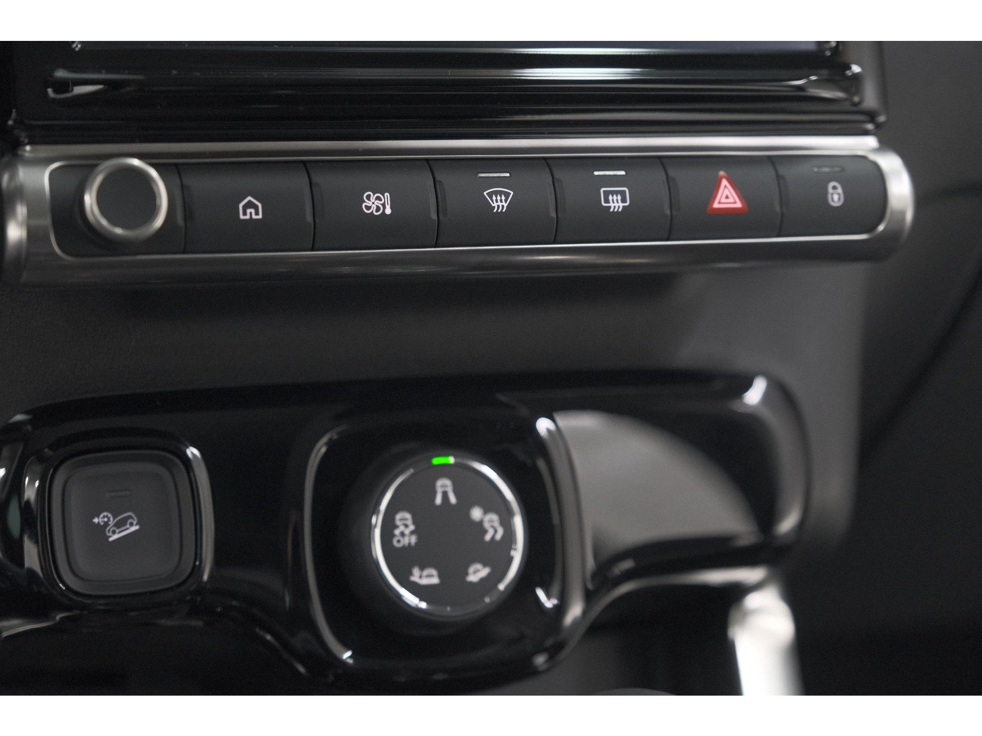 Citroen C3 Aircross PureTech 130 EAT6 Max | Allseason Banden | Parkeersensoren | Navigatie | Apple Carplay