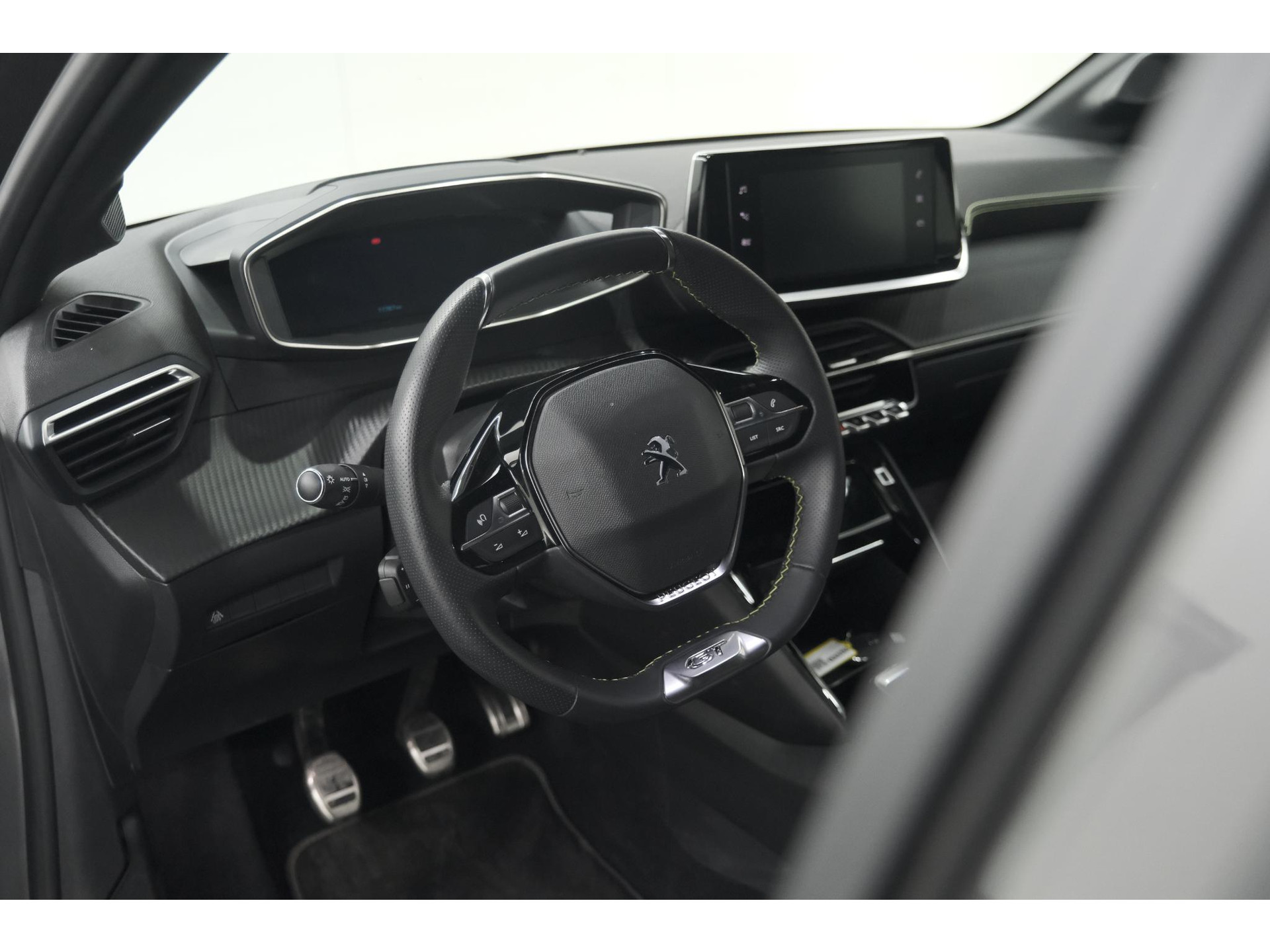 Peugeot 208 PureTech 100 GT | Camera | Adaptieve Cruise Control | Navigatie | Apple Carplay