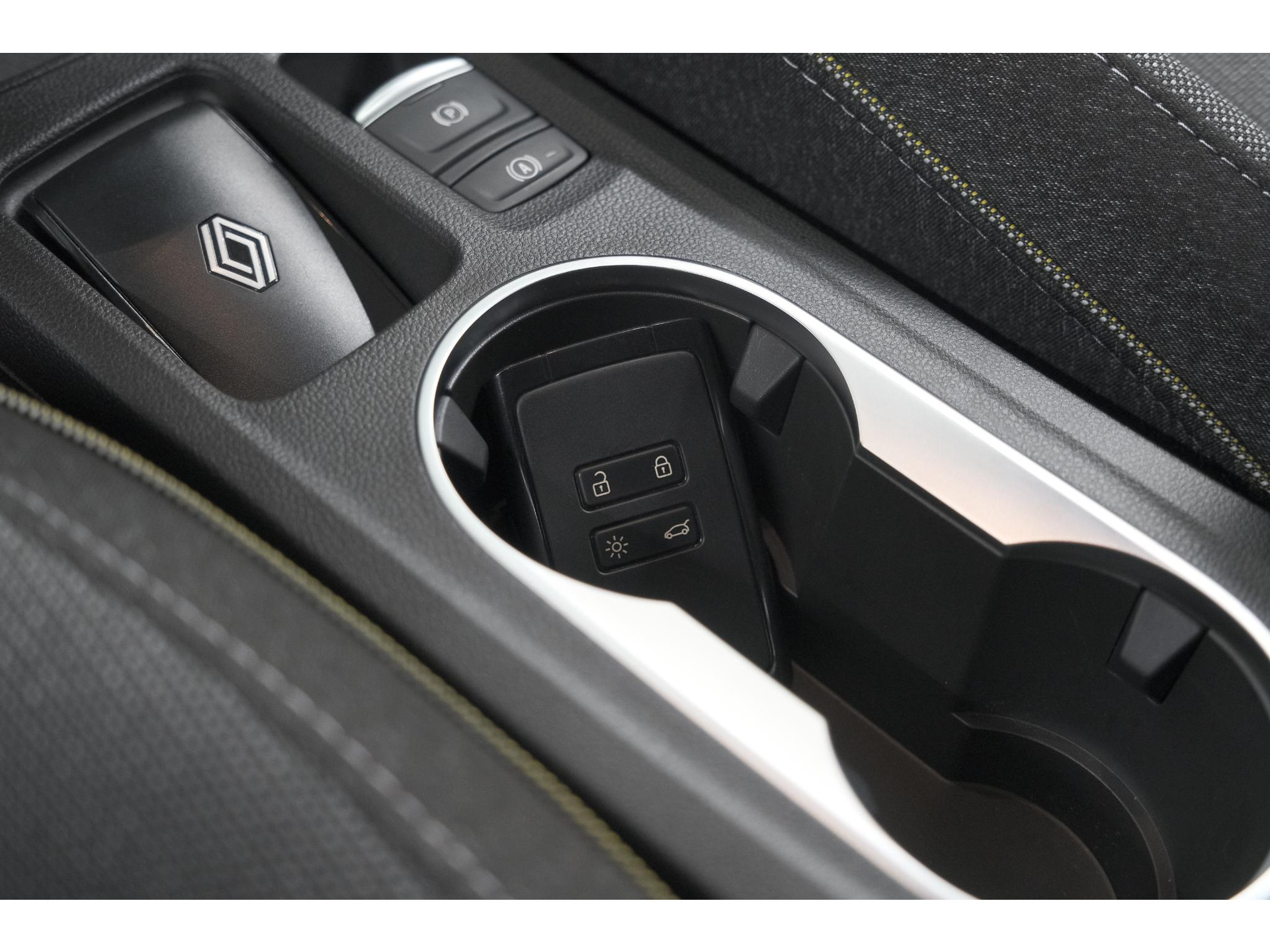 Renault Captur Mild Hybrid 160 techno | Pack Winter | Camera | Adaptieve Cruise Control | Apple Carplay