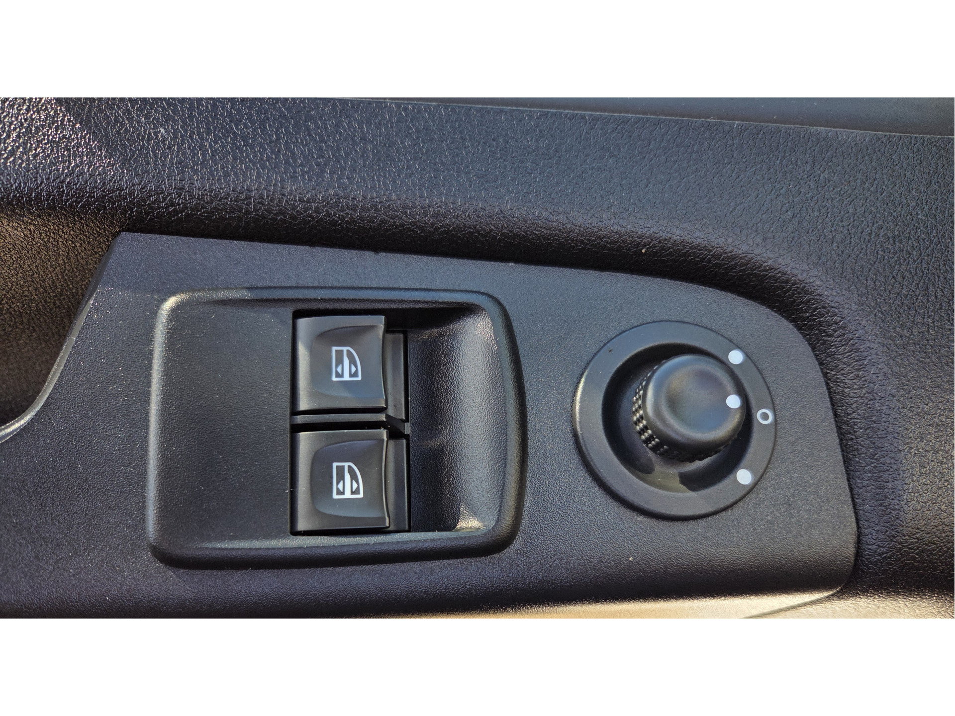 Renault Trafic 2.0 dCi 120Pk /88kw  L2 Airco  Parkeersensor Trekhaak Business
