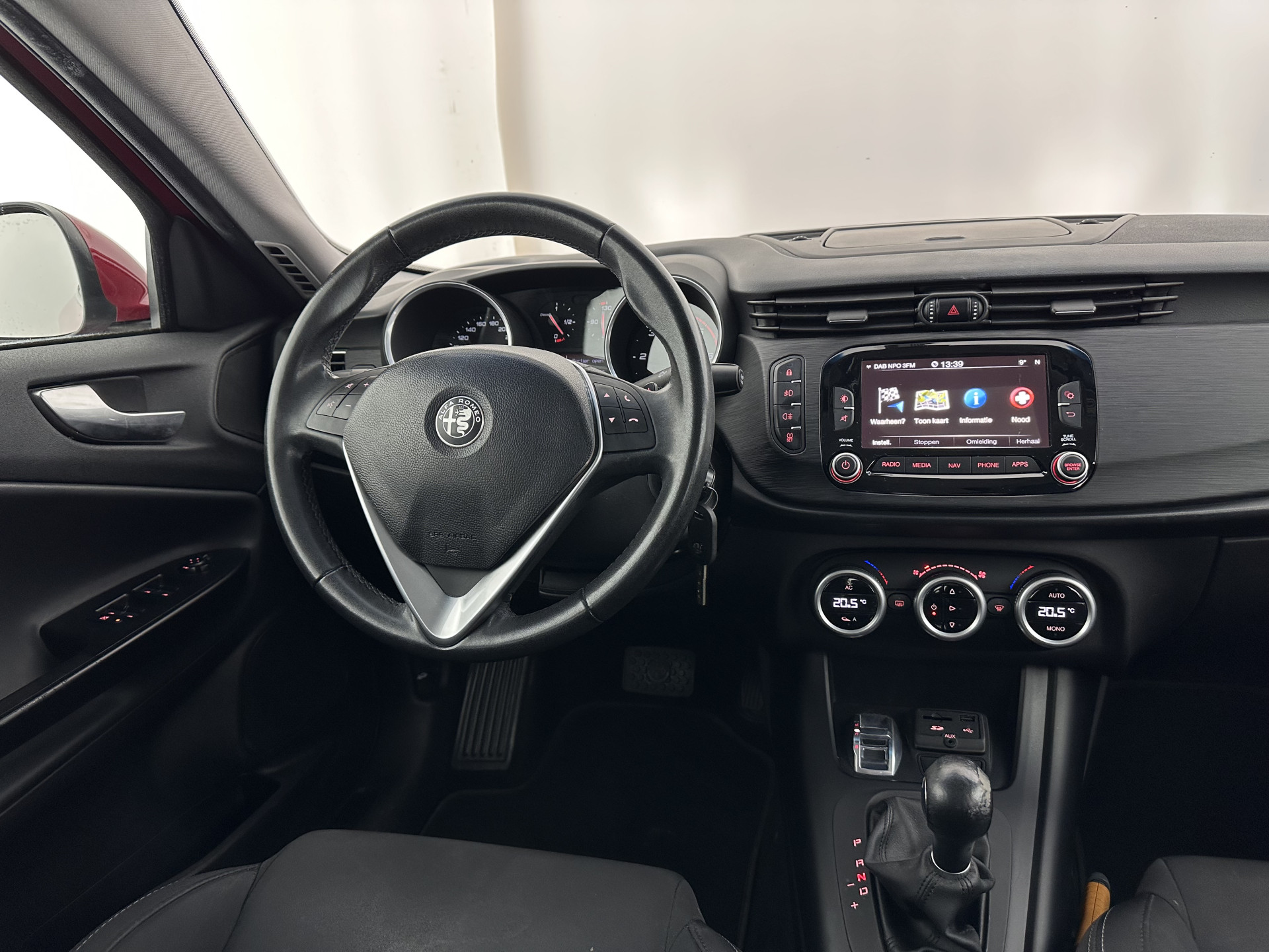 Alfa Romeo Giulietta 1.6 JTDm Super Aut. *NAVI-FULLMAP | SPORTSEATS | SHIFTPADDLES | ECC | PDC | CRUISE | 18''ALU*