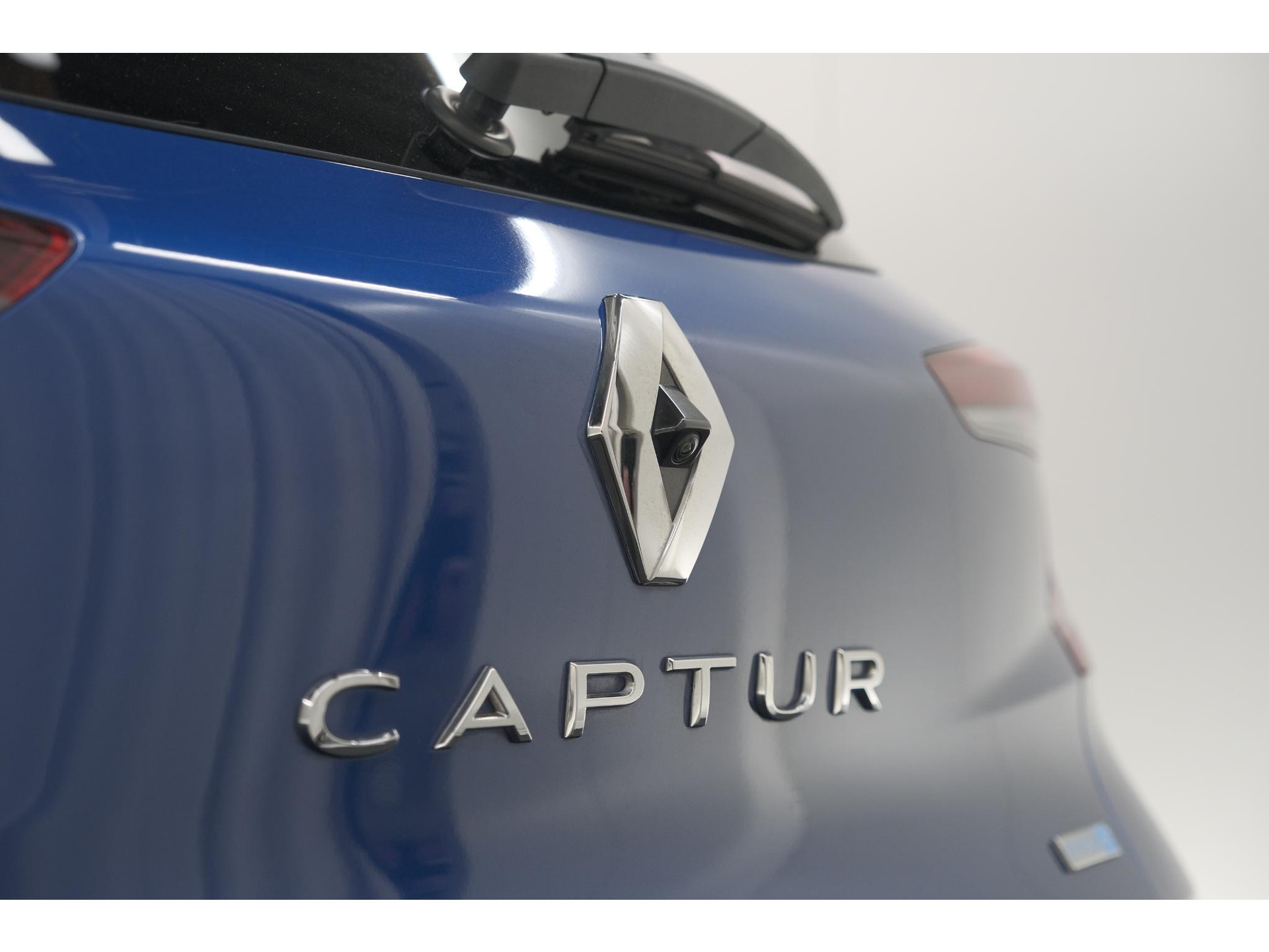 Renault Captur 1.6 E-Tech full hybrid 145 techno | Camera | Parkeersensoren | Climate control | Keyless