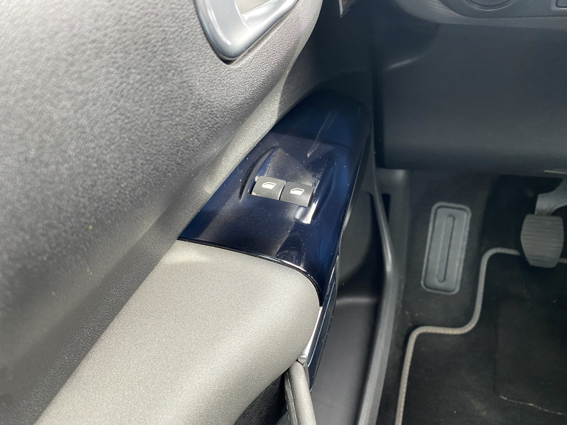 Citroën C4 Cactus 1.2 PureTech Business | navigatie | trekhaak | cruise control | parkeersensoren | apple carplay/android auto