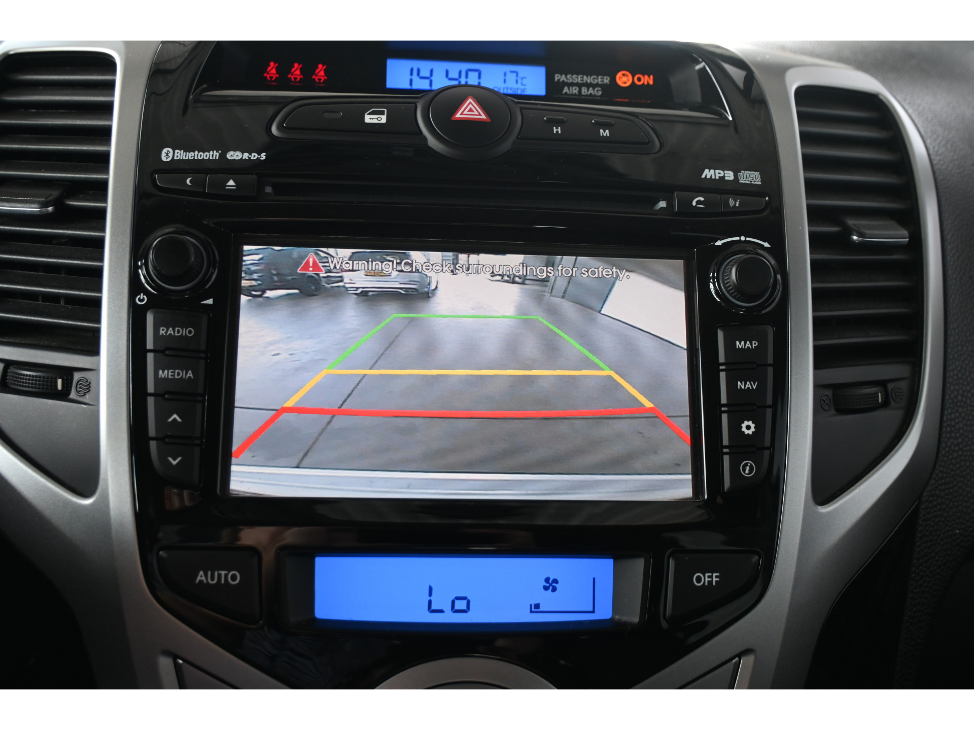 Hyundai ix20 1.4i i-Catcher Clima Navigatie Schuifdak Trekhaak Goed Onderhouden! Inruil Mogelijk!
