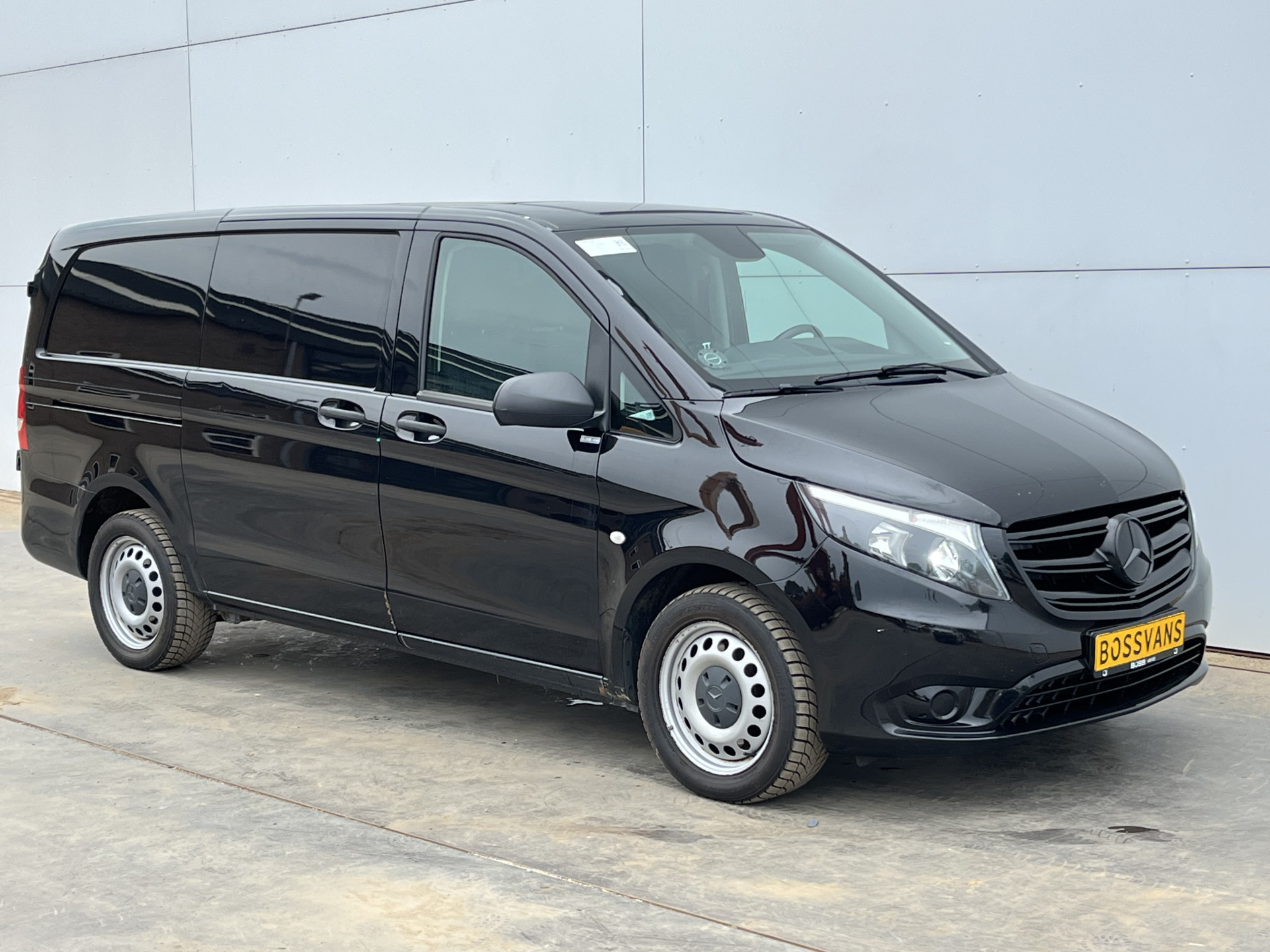 Mercedes-Benz Vito 119 1.9 CDI 190pk Automaat L2H1 9G-Tronic Climate Control Adaptieve Cruise Control Trekhaak Navigatie Camera Stoelverwarming