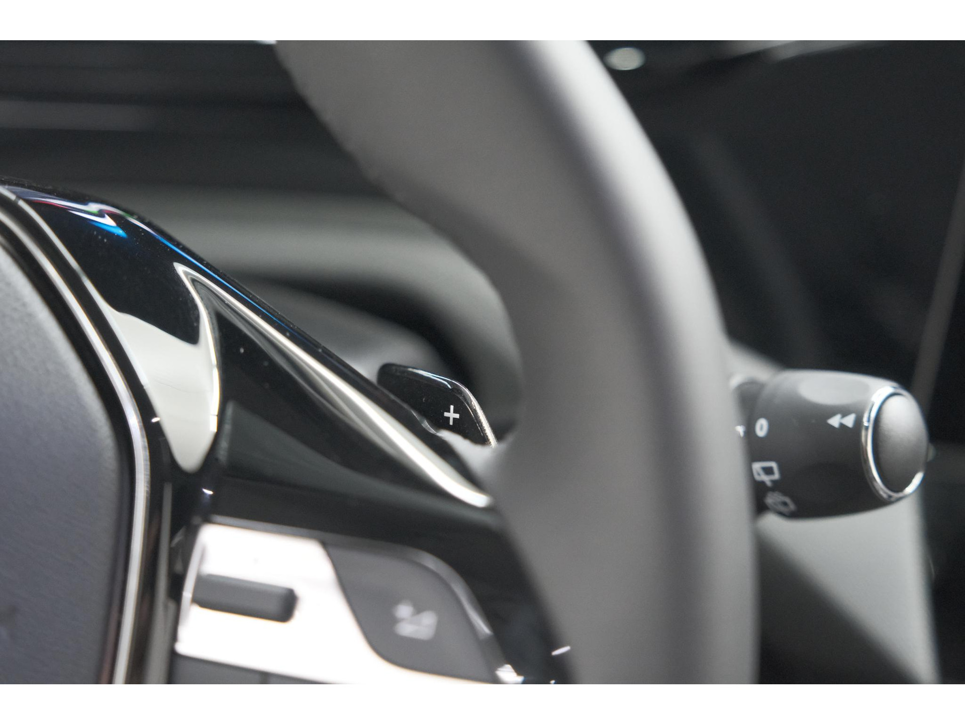 Peugeot 308 SW 1.6 Plug-in Hybrid 180 Allure | Perfecte Staat | 360 Camera | Adaptieve Cruise Control | Navigatie | Apple Carplay