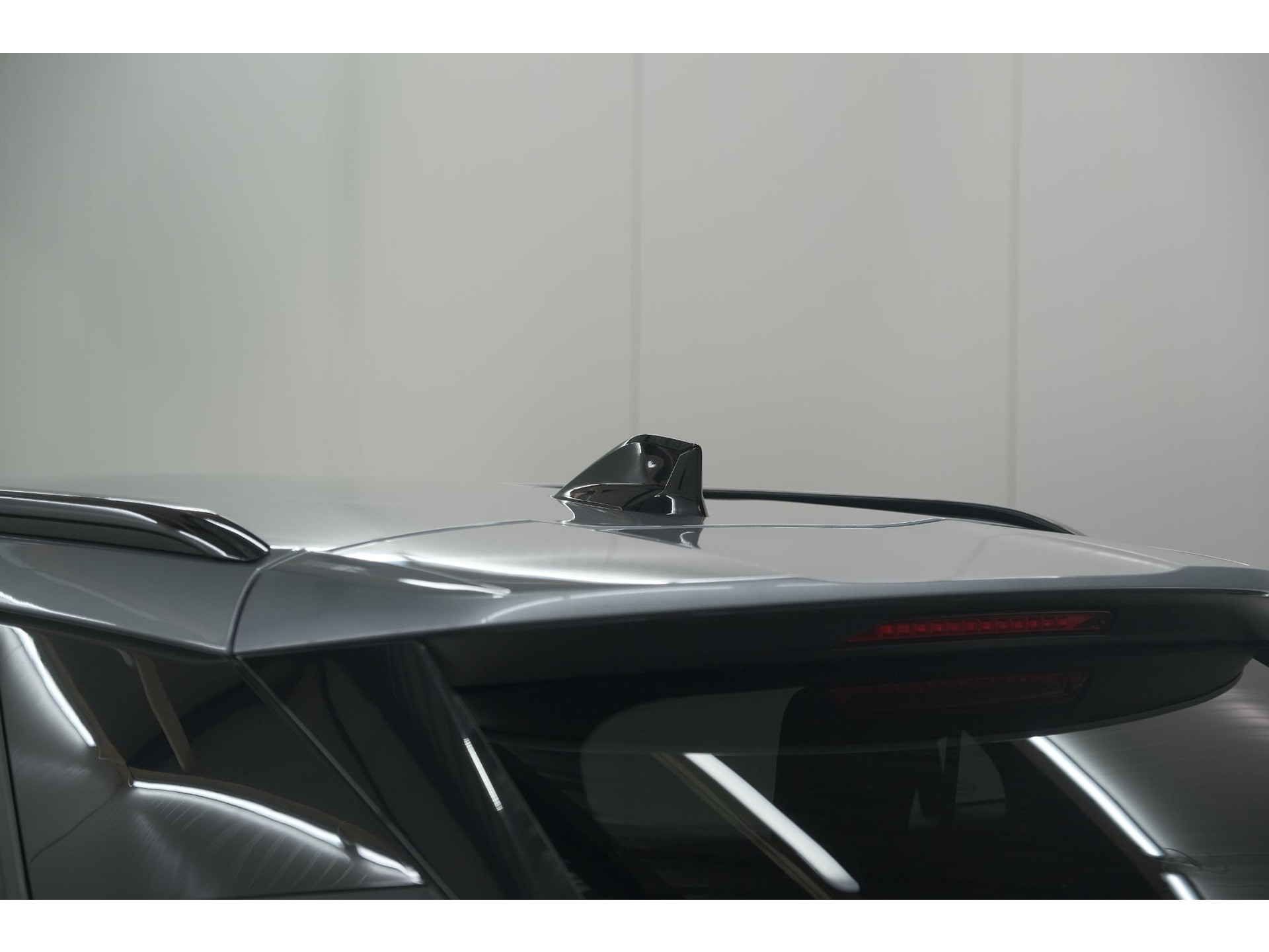 Peugeot 2008 Hybrid 136 e-DSC6 Allure | 360 Camera | Adaptieve Cruise Control | Dodehoekdetectie | Navigatie