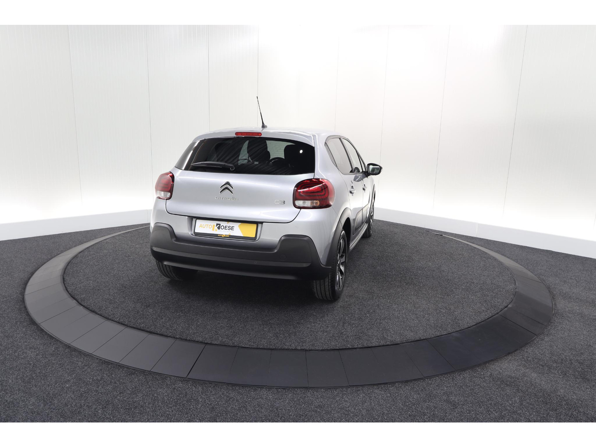 Citroen C3 PureTech 110 EAT6 Max | Apple Carplay | Parkeersensoren | Climate Control | 16 Inch Lichtmetalen Velgen