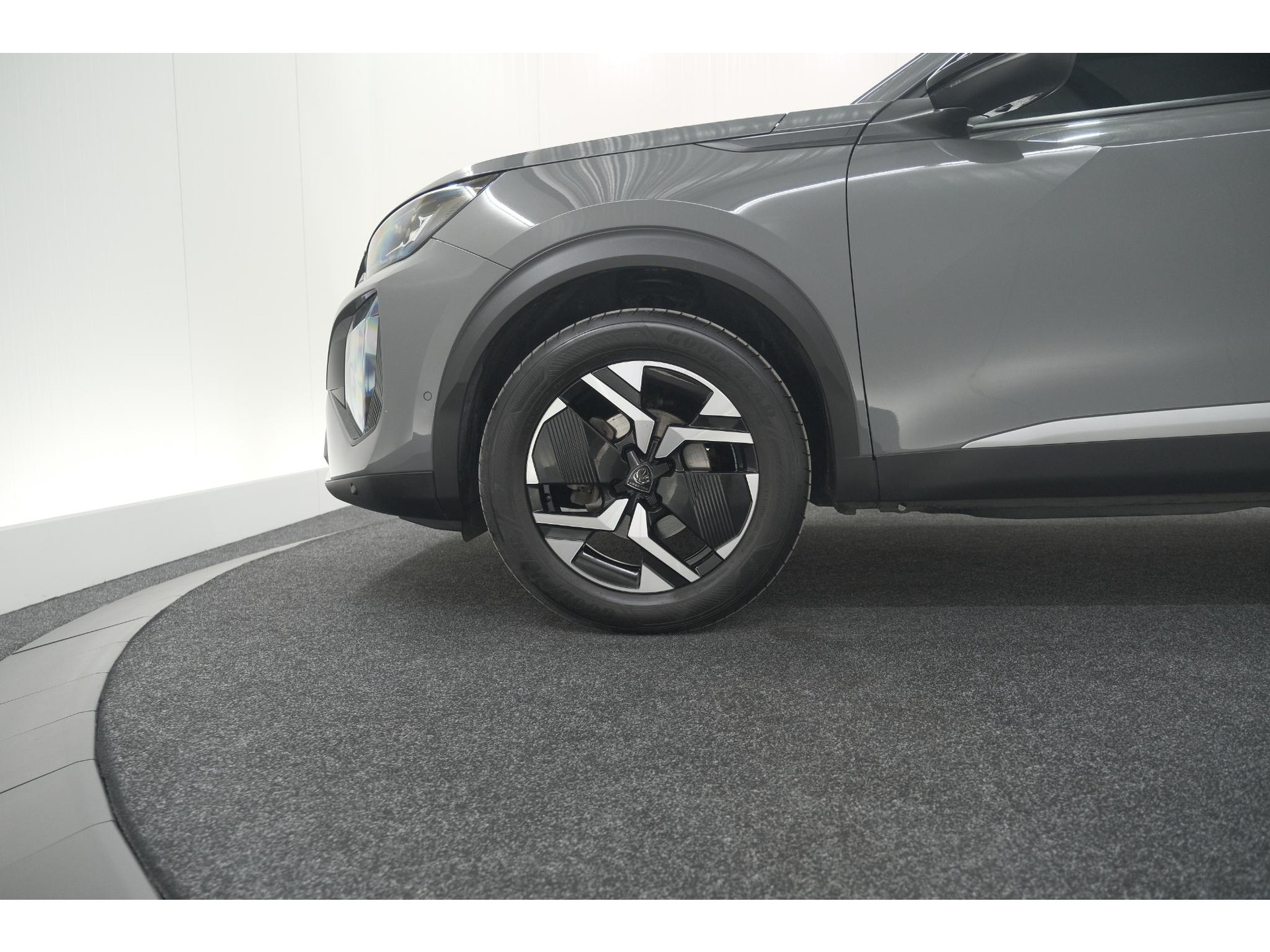 Peugeot 2008 PureTech 130 EAT8 Allure | 360 Camera | Adaptieve Cruise Control | Navigatie