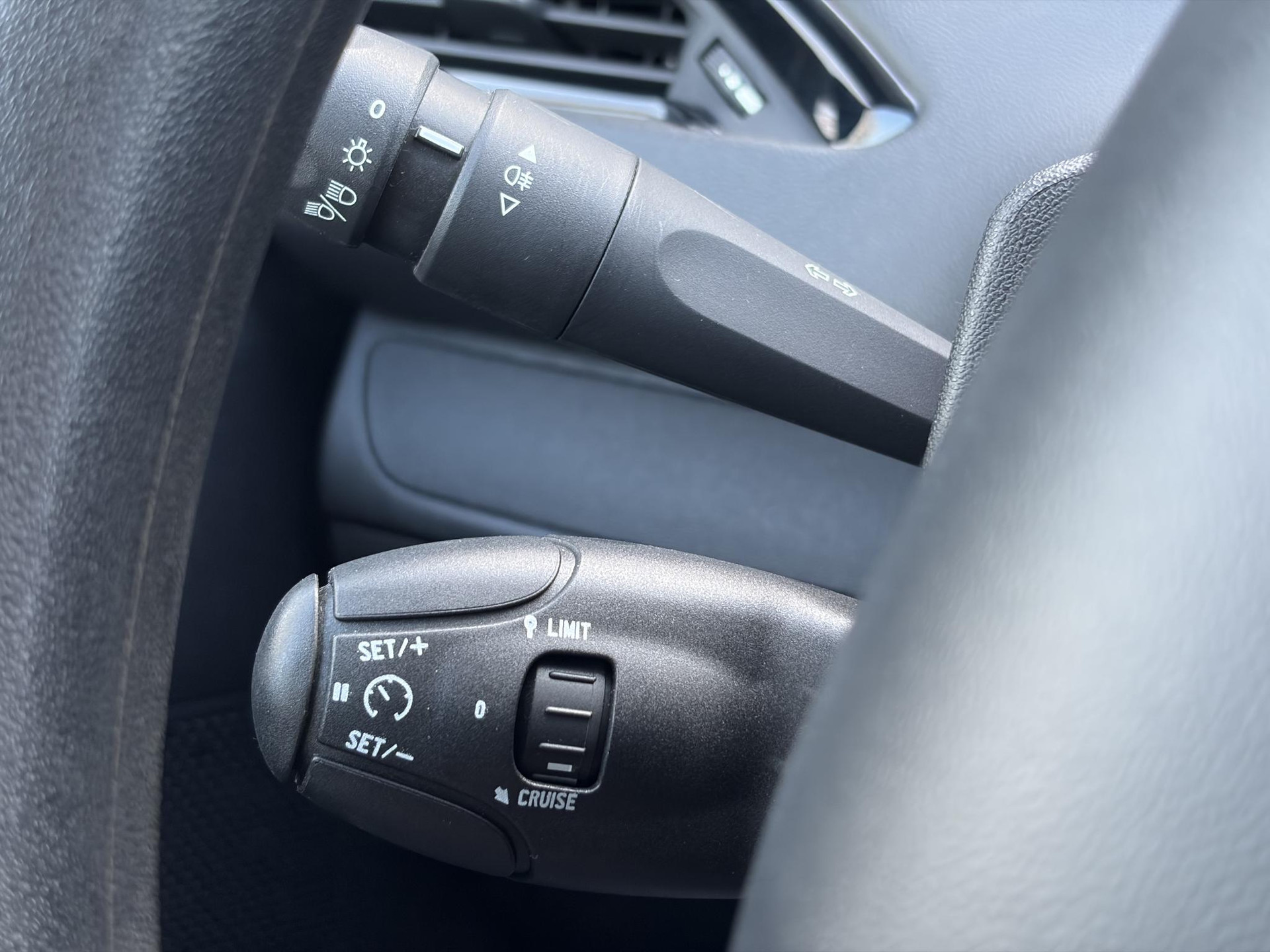 Peugeot 208 1.2 PureTech Active 2e Eigenaar,Navi,Dealer Onderhouden,Airco,Cruise,Carplay,5 Deurs,Net beurt gehad,N.A.P,Apk tot 04-2027
