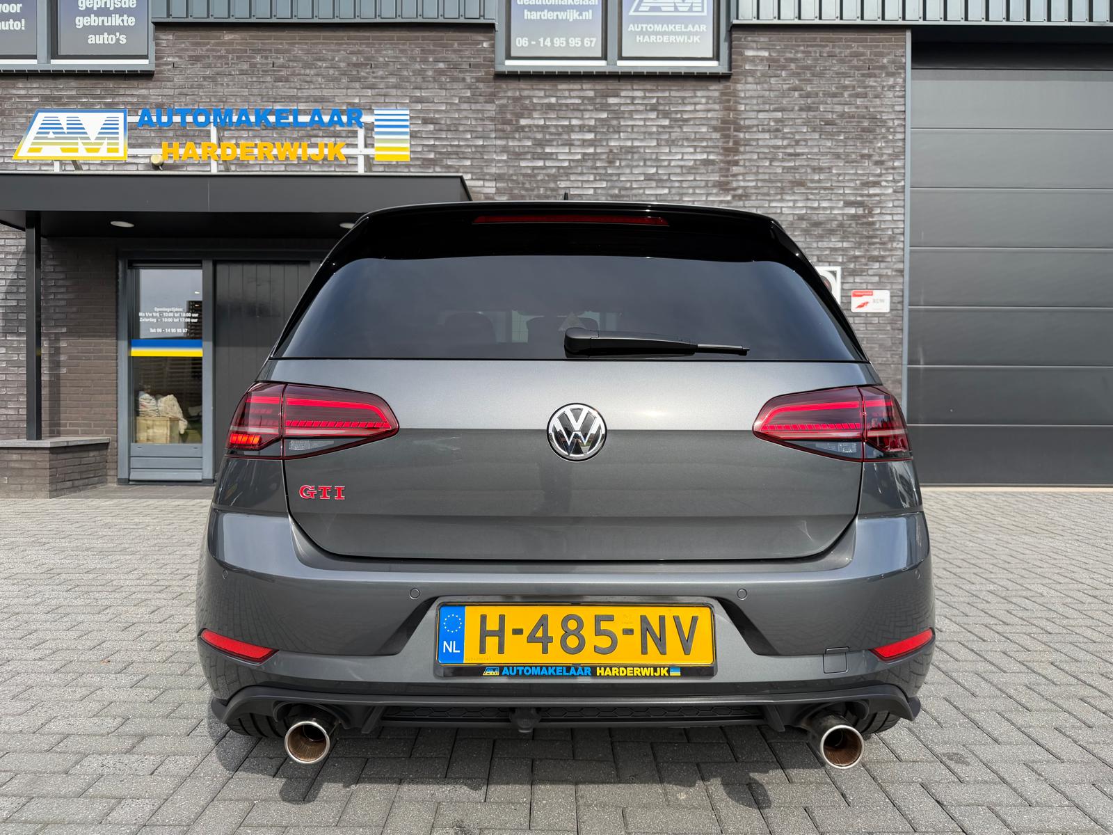 Volkswagen Golf 2.0 TSI GTI Performance | 3/6/12MND GARANTIE | PANO | LED | ACC | TREKHAAK | NAVI | STOELVERW. |