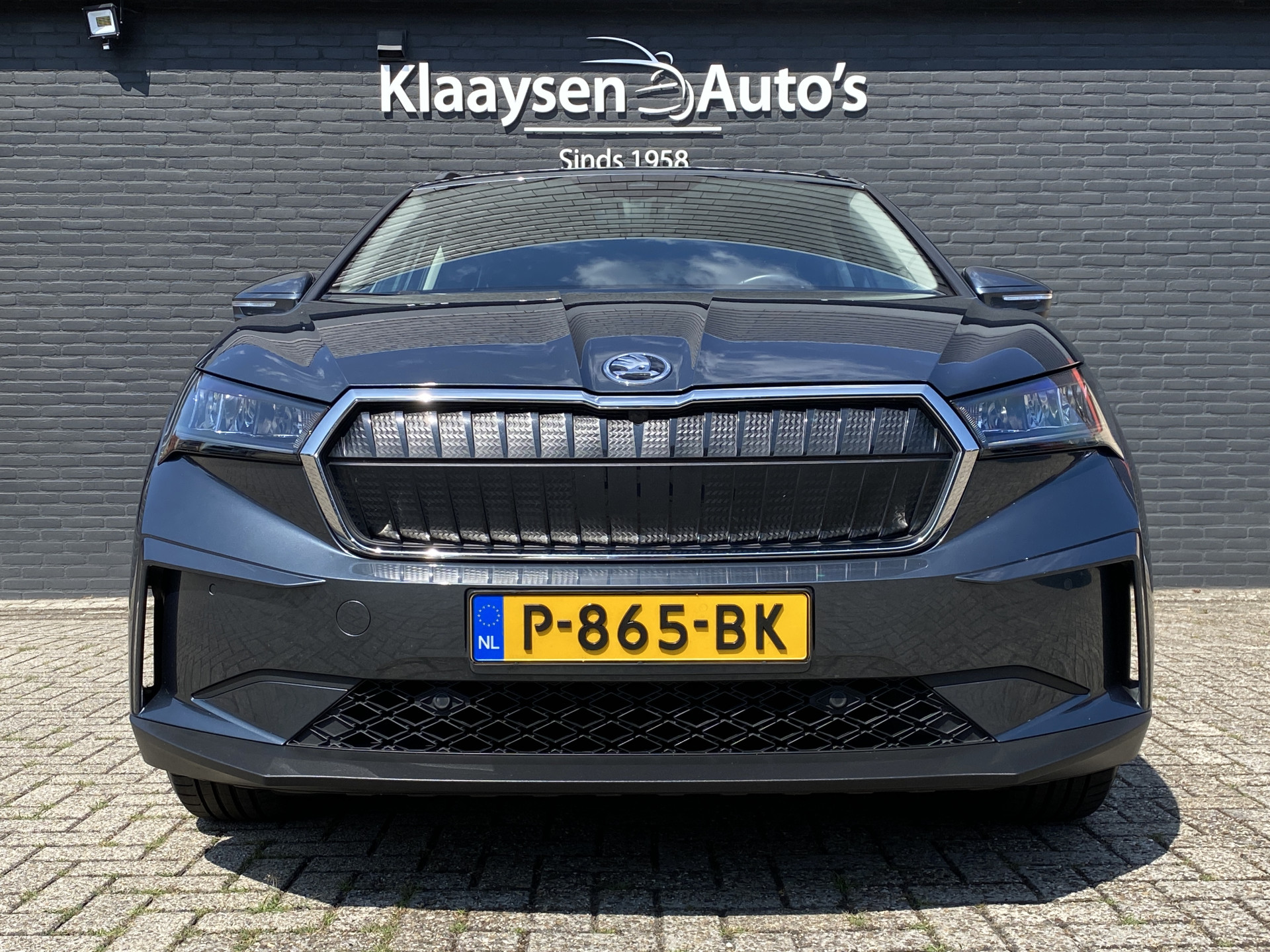 ŠKODA Enyaq iV 60 | 1e eigenaar | dealer onderhouden | navigatie | trekhaak | camera | stoelverwarming | apple carplay