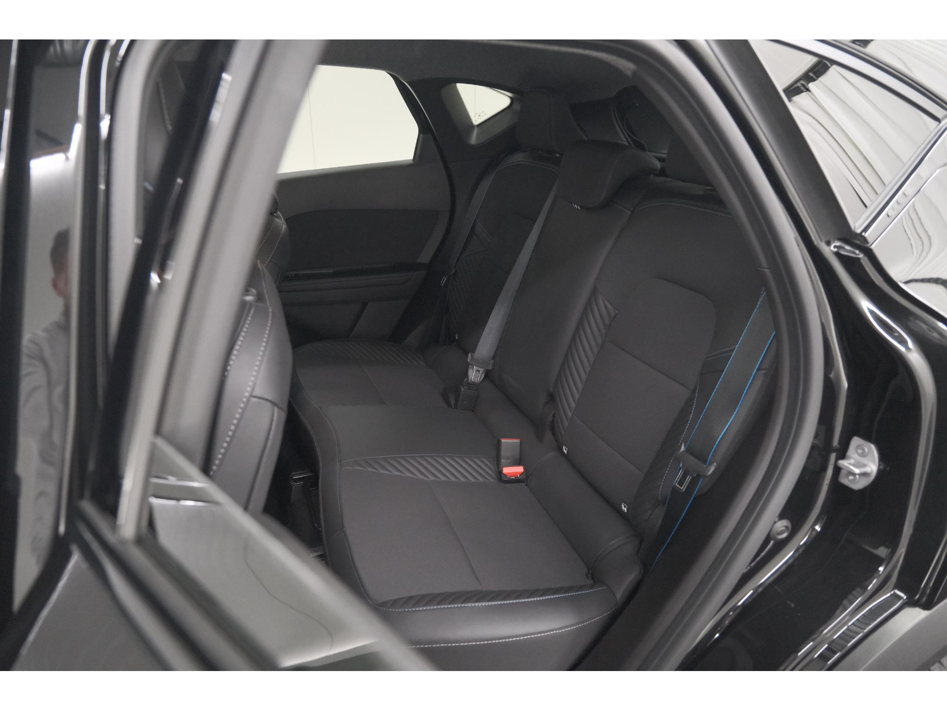 Renault Captur 1.8 E-Tech full hybrid 160 esprit Alpine | Rondom Camerazicht | Adaptieve Cruise Control | Navigatie