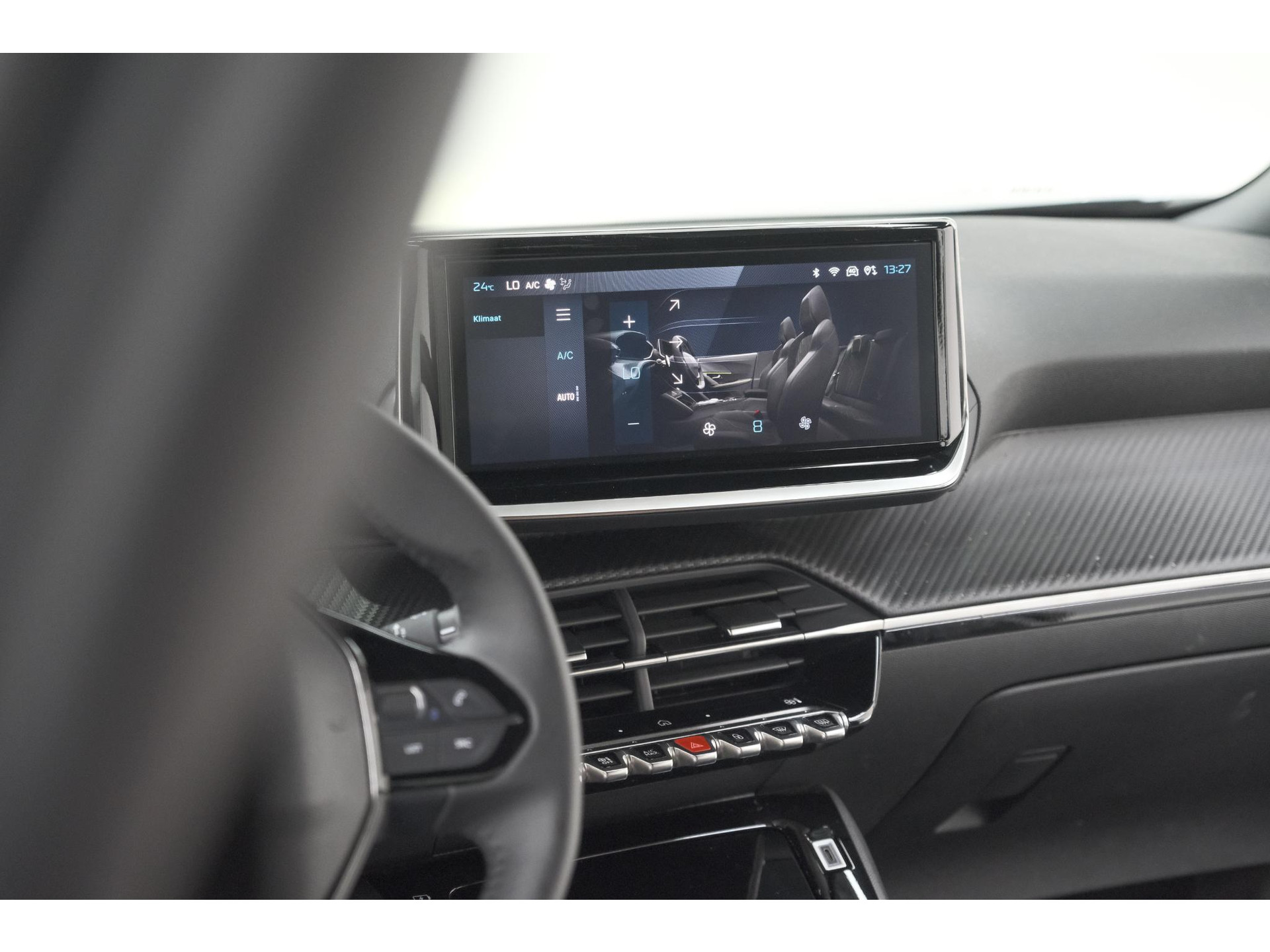 Peugeot 2008 PureTech 100 Allure | Apple Carplay | Parkeersensoren | Climate control